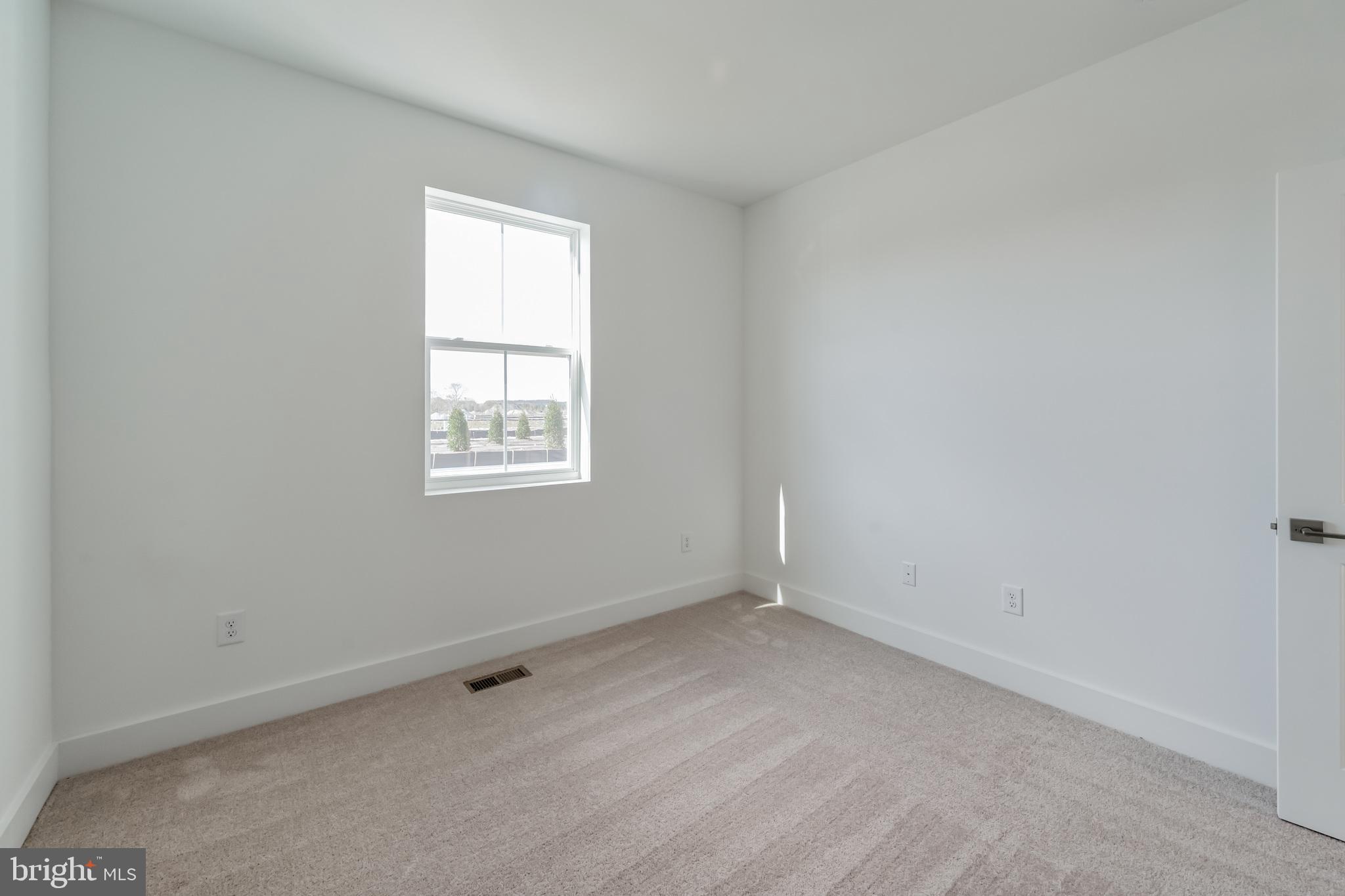 LIBERTY WEST - Residential