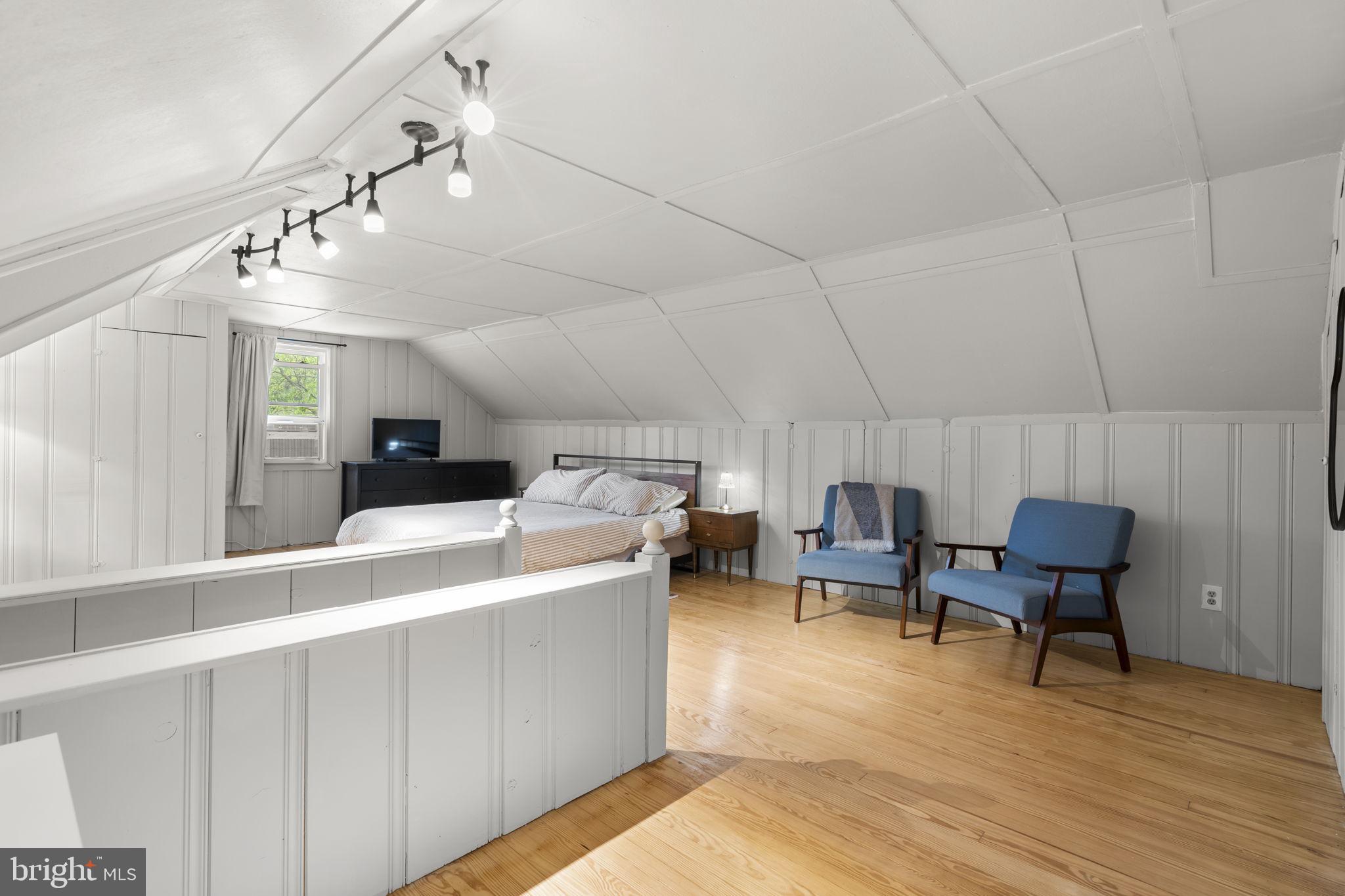 UNIVERSITY PARK - Residential