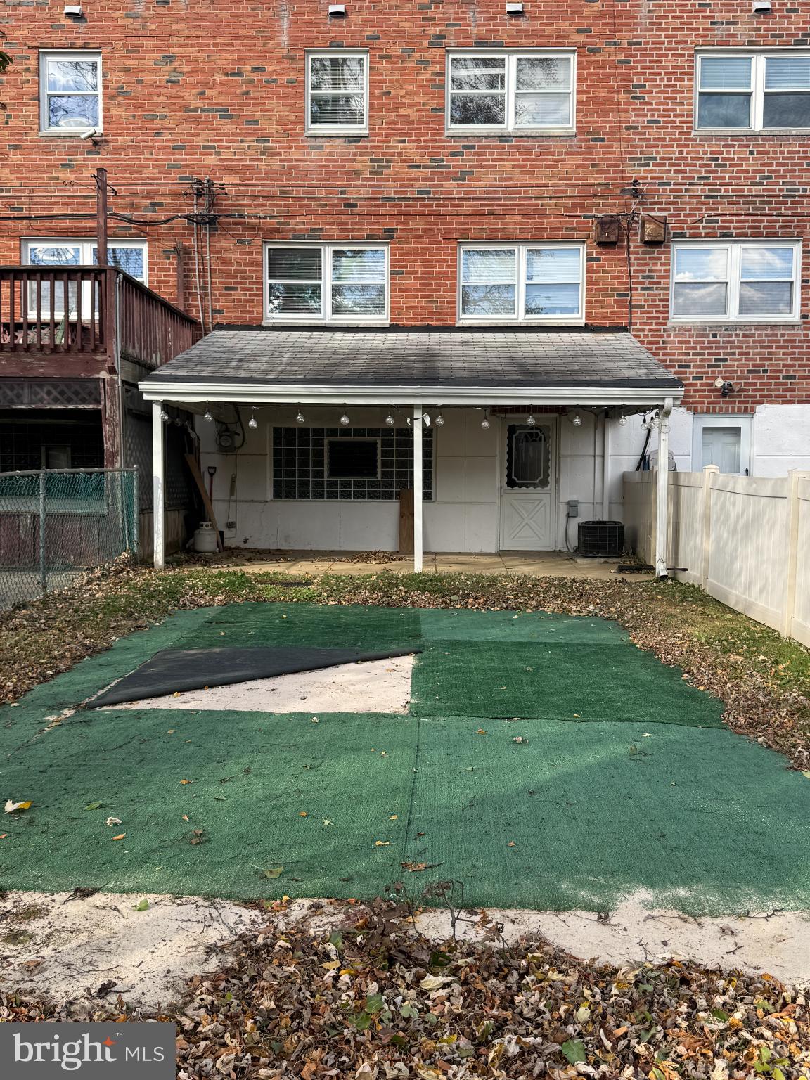 PARKWOOD - Residential Lease