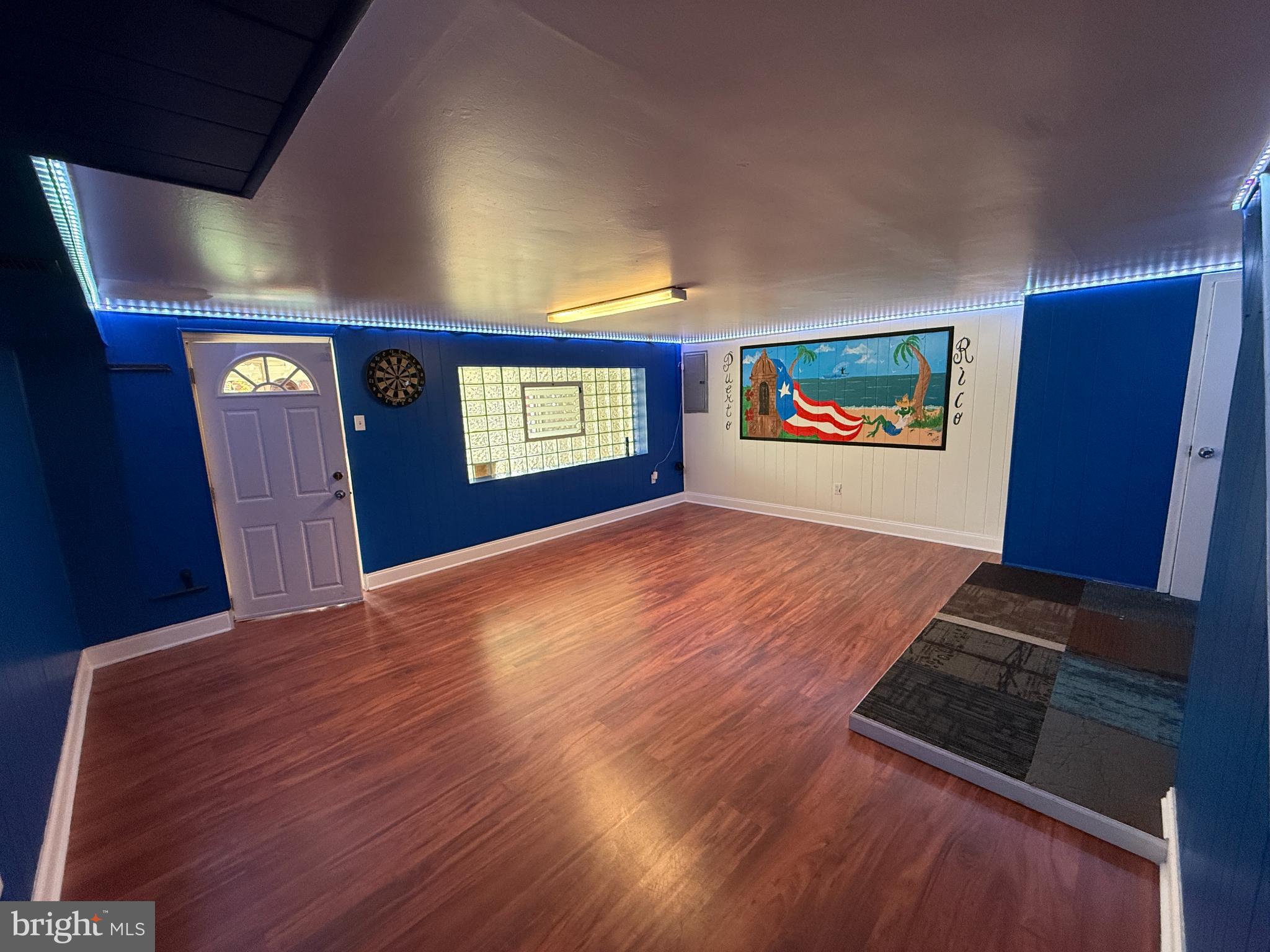 PARKWOOD - Residential Lease