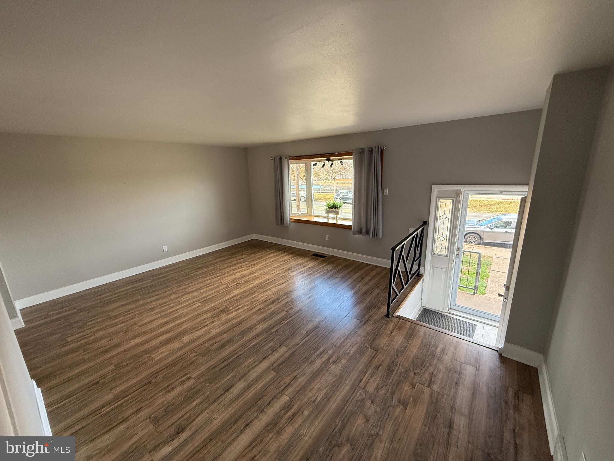 PARKWOOD - Residential Lease