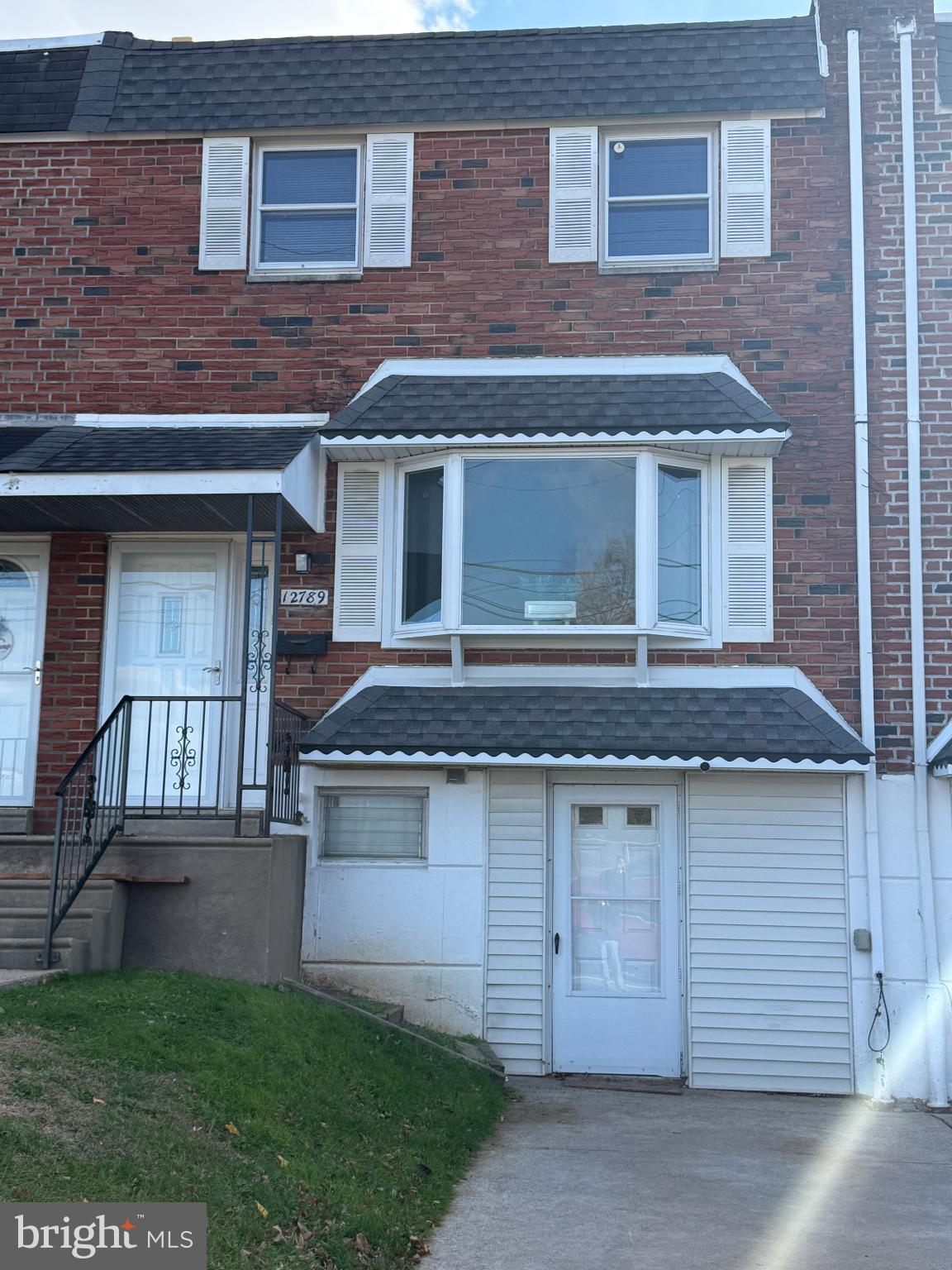 PARKWOOD - Residential Lease