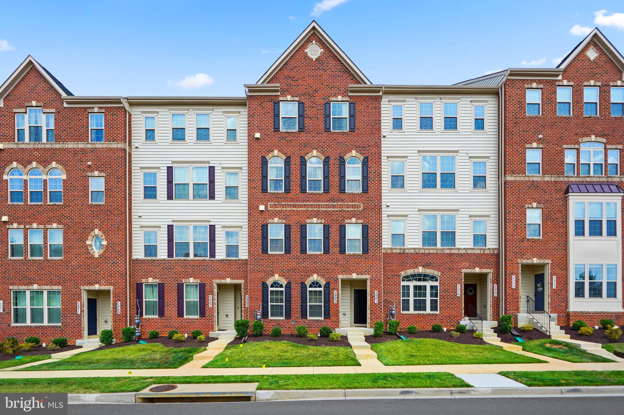 OAKDALE VILLAGE - Residential Lease