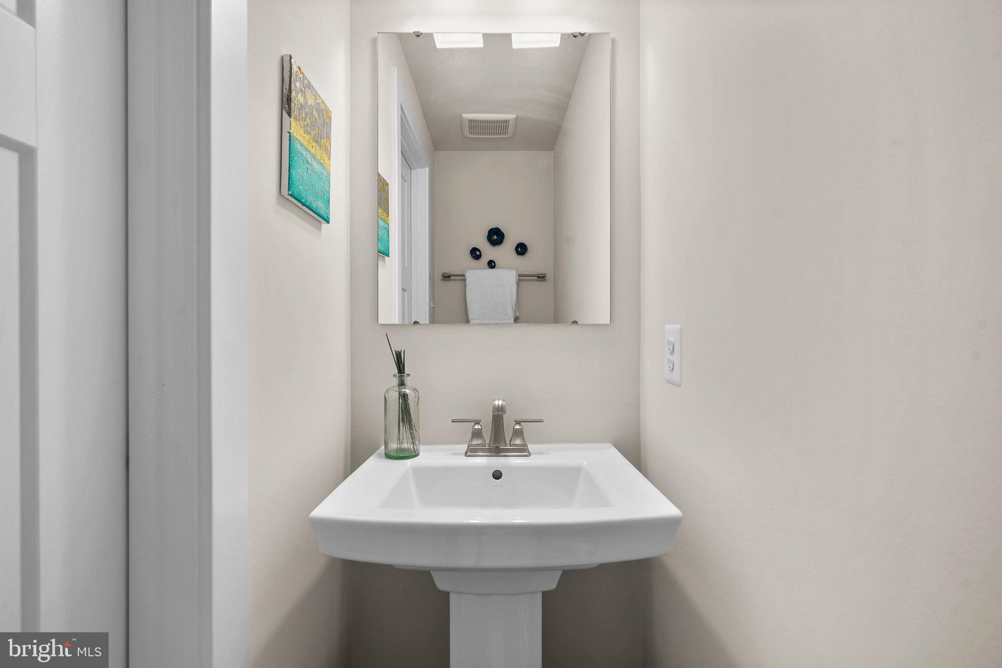 OAKDALE VILLAGE - Residential Lease