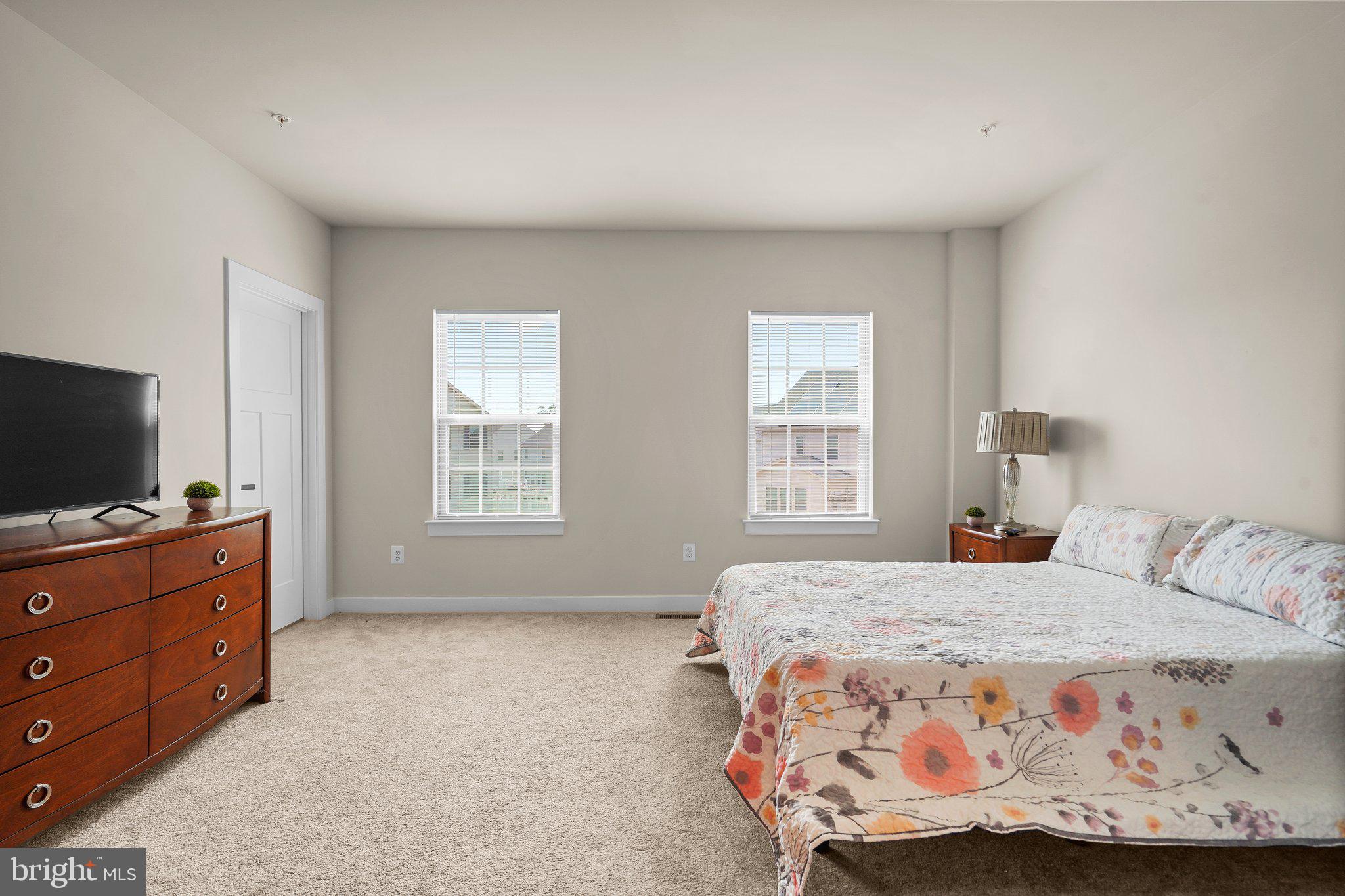 OAKDALE VILLAGE - Residential Lease