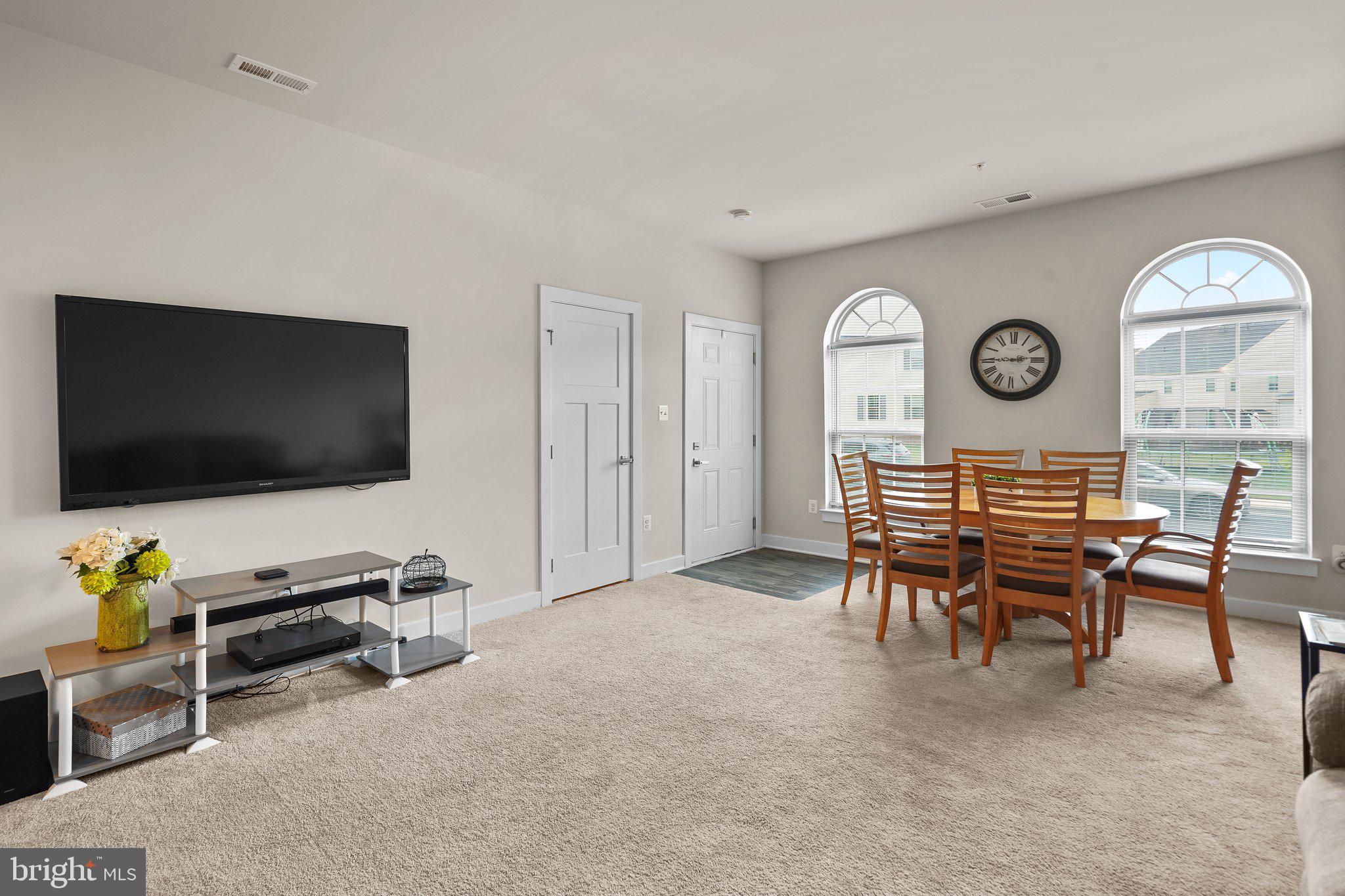 OAKDALE VILLAGE - Residential Lease