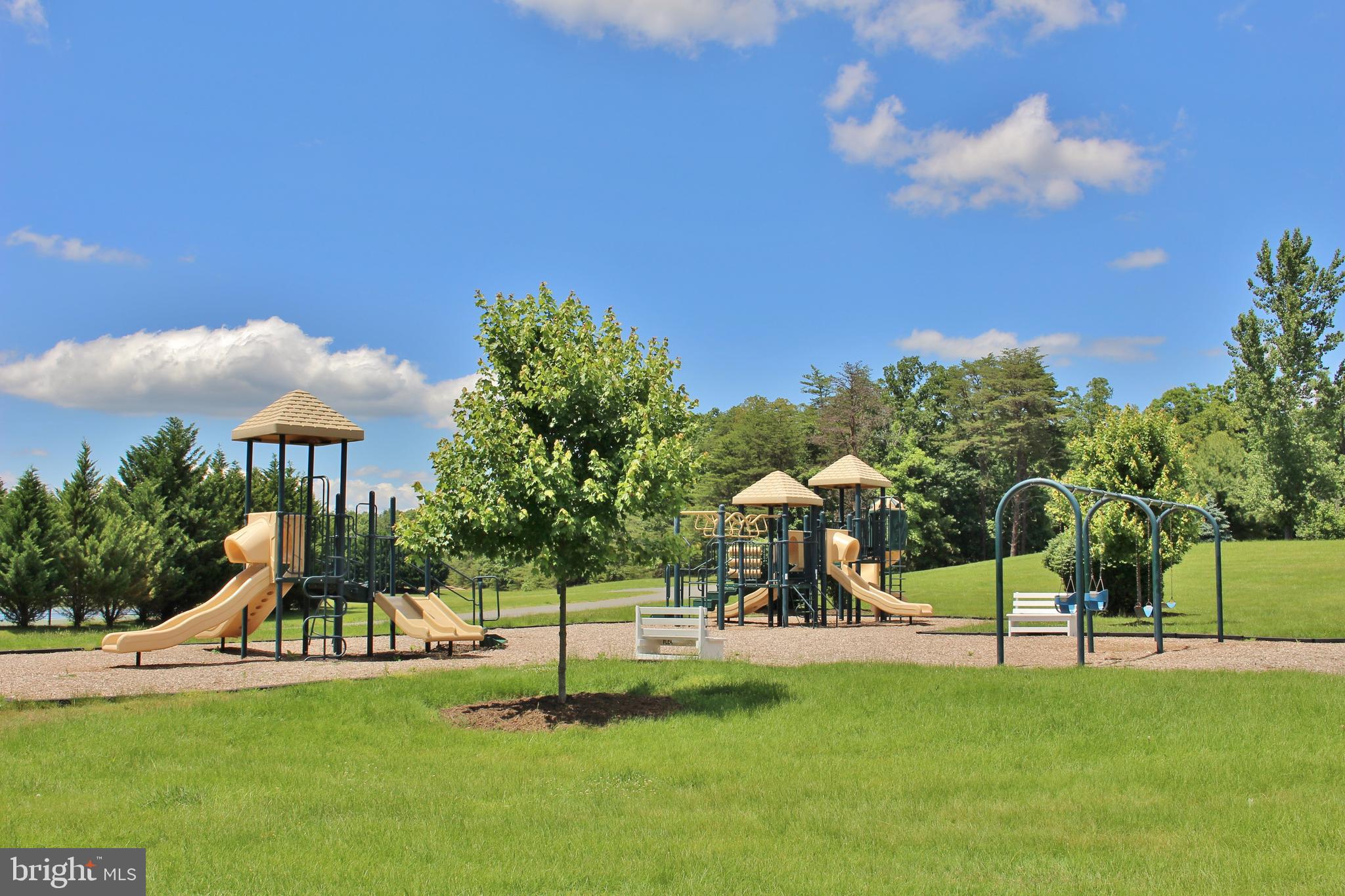 FAWN LAKE - Residential