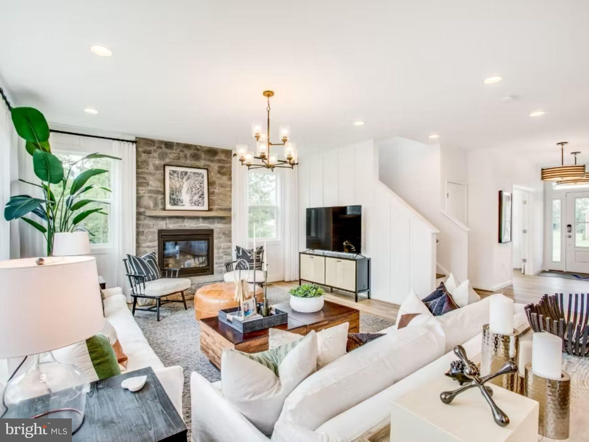 FAWN LAKE - Residential