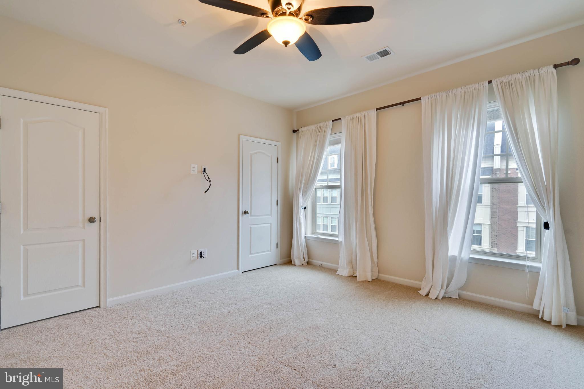 POTOMAC OVERLOOK AT NATIONAL HARBOR - Residential