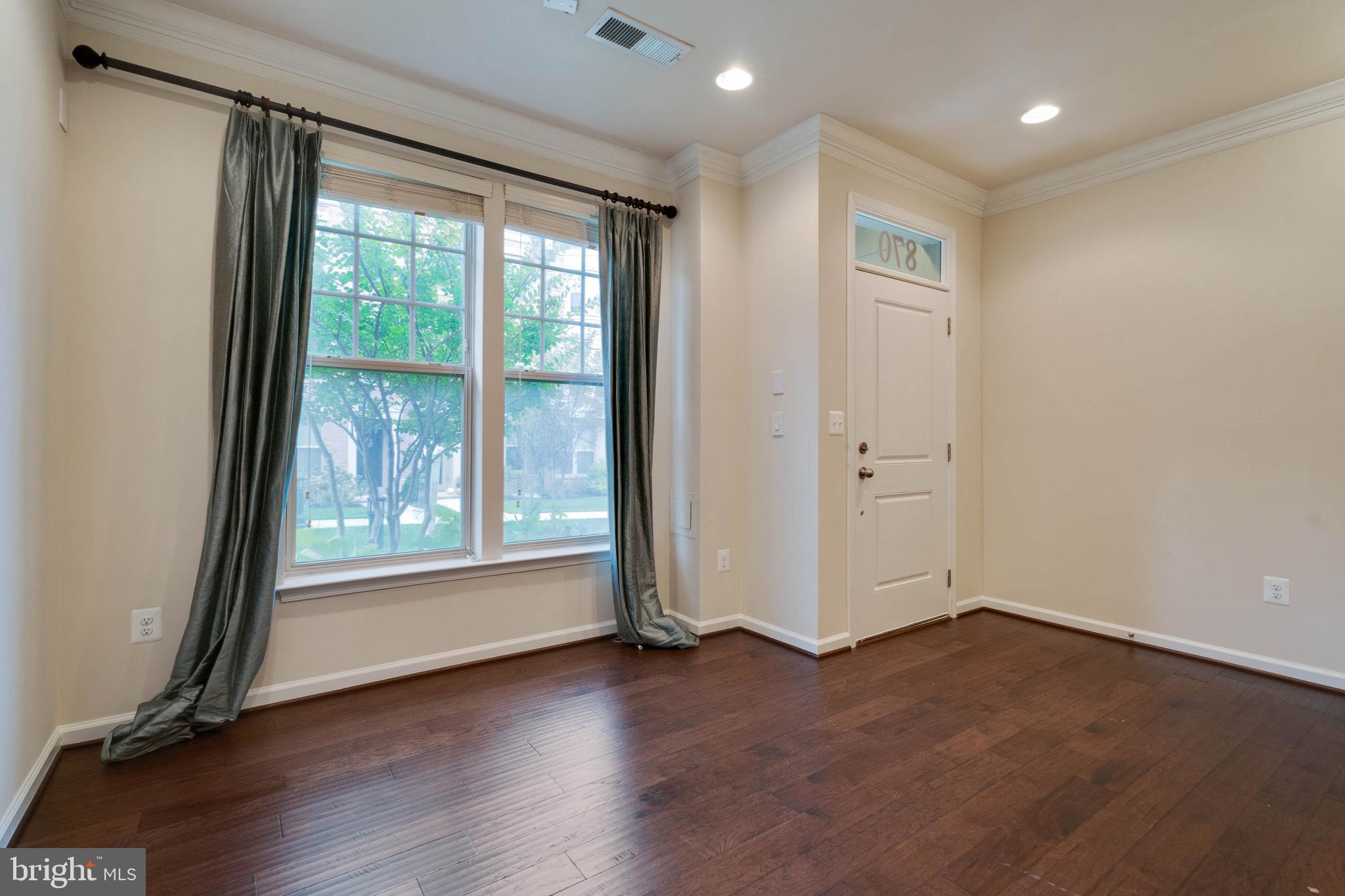 POTOMAC OVERLOOK AT NATIONAL HARBOR - Residential