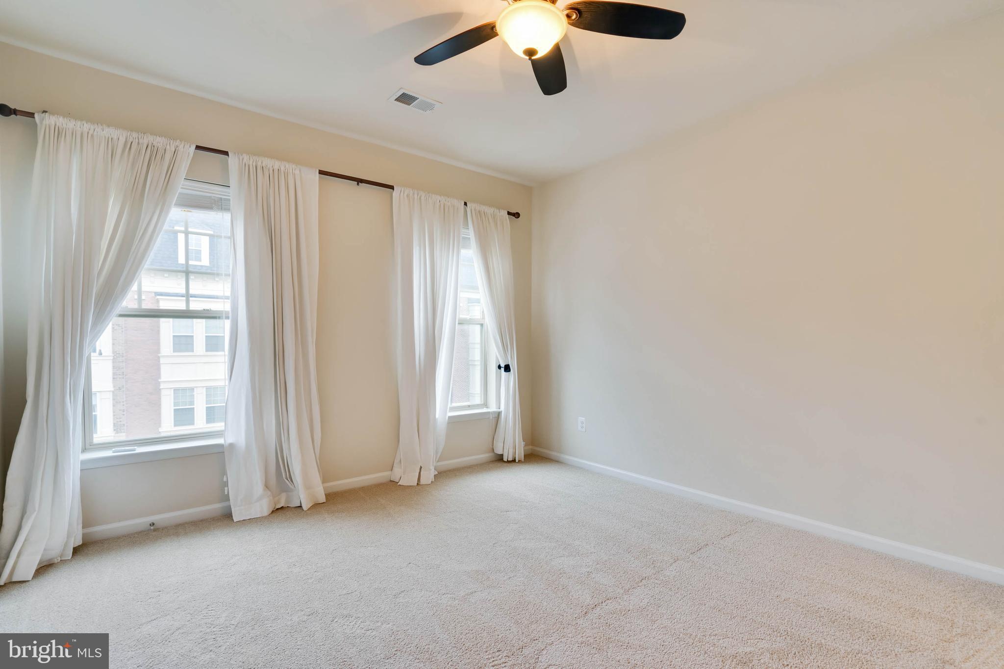 POTOMAC OVERLOOK AT NATIONAL HARBOR - Residential