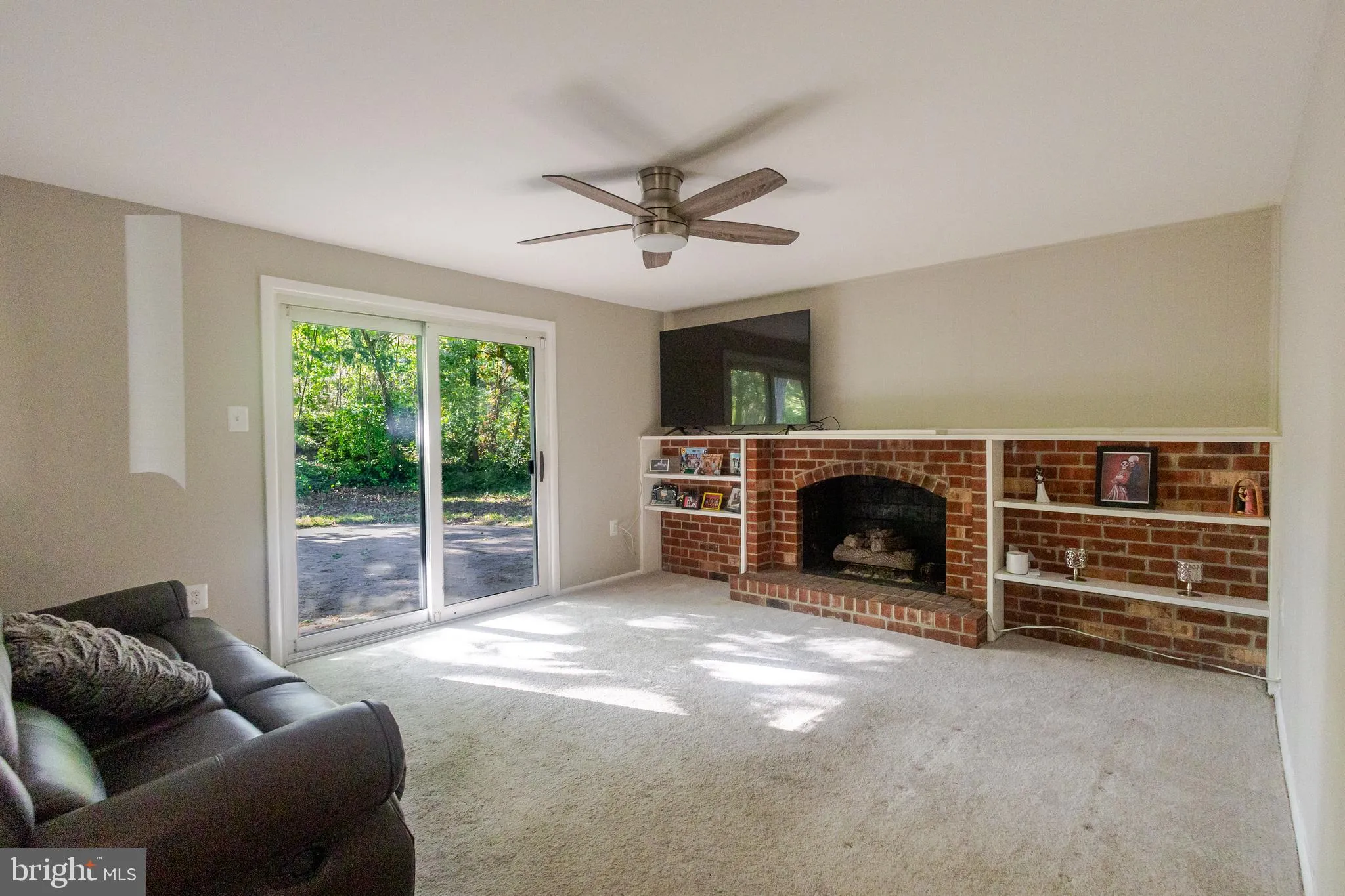 Fredericksburg, Virginia 22407, United States, 4 Bedrooms Bedrooms, ,2 BathroomsBathrooms,Residential,Contingent,119120