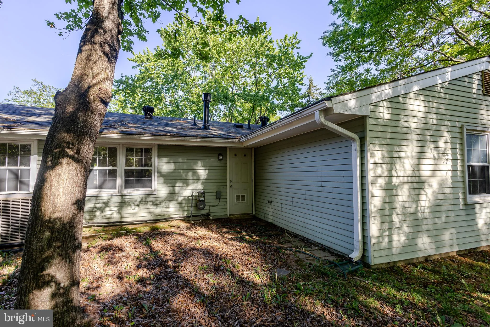 Fredericksburg, Virginia 22407, United States, 4 Bedrooms Bedrooms, ,2 BathroomsBathrooms,Residential,Contingent,119120