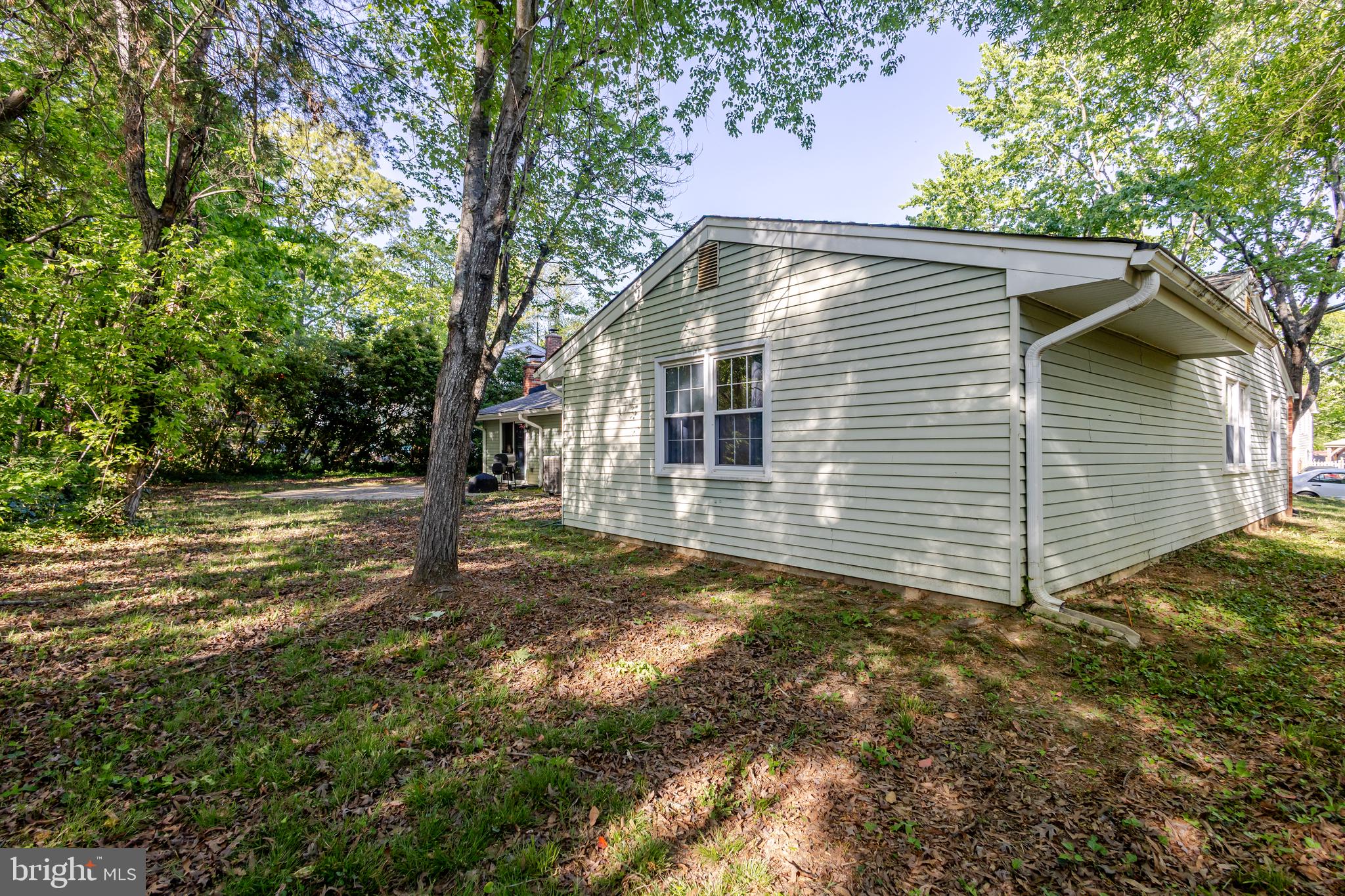 WAVERLY VILLAGE - Residential