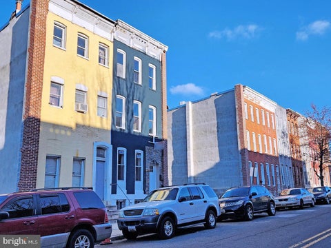 Townhouse For Sale - 1136 N Carey Street<br/> BALTIMORE, MD 21217