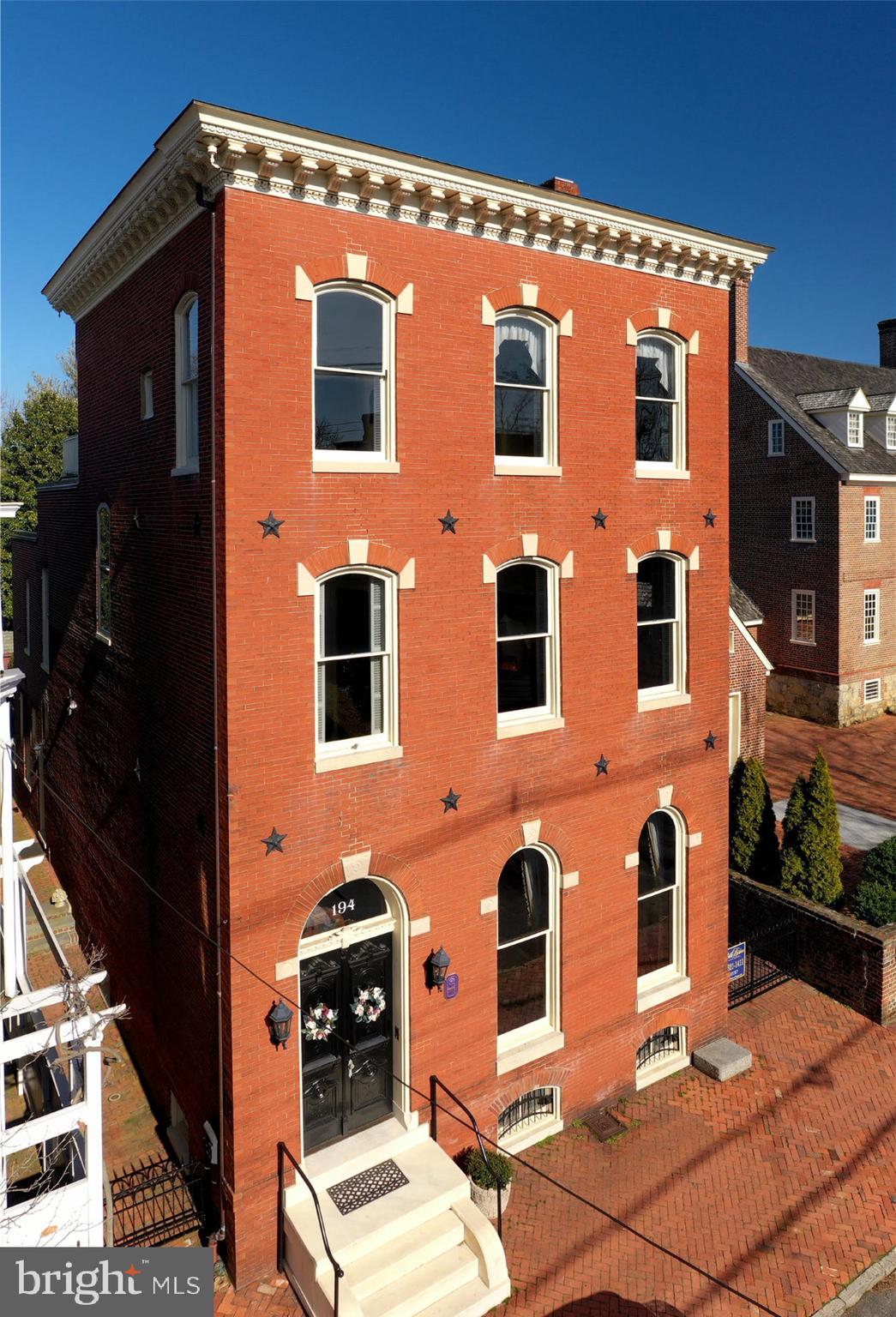 HISTORIC DISTRICT - Residential