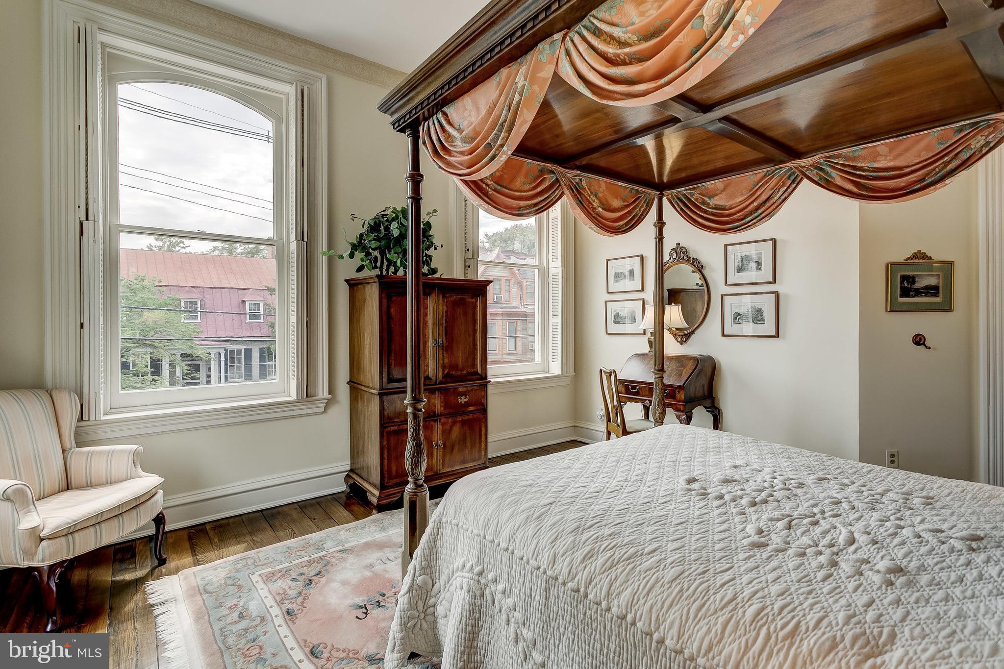 HISTORIC DISTRICT - Residential