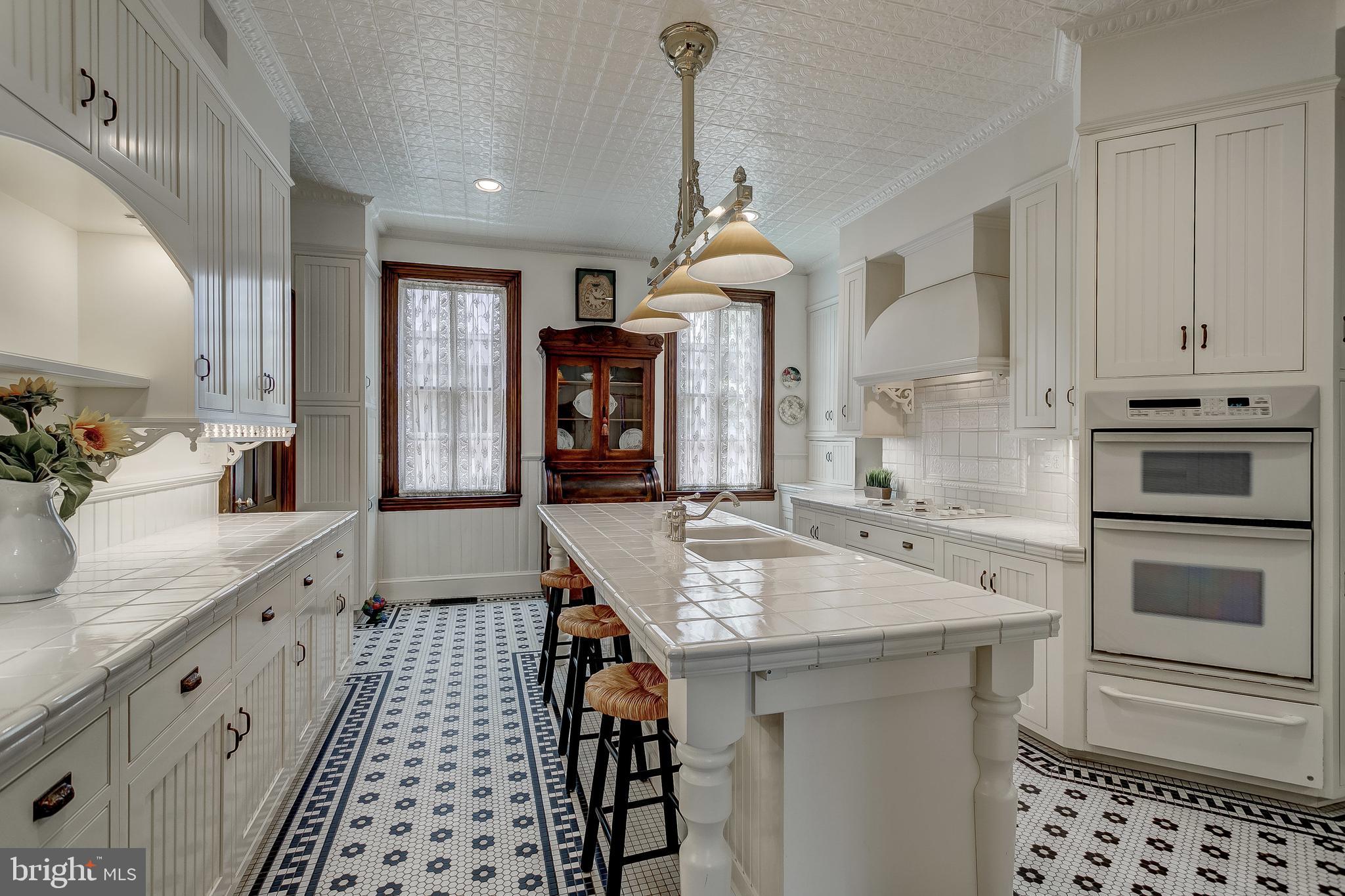 HISTORIC DISTRICT - Residential