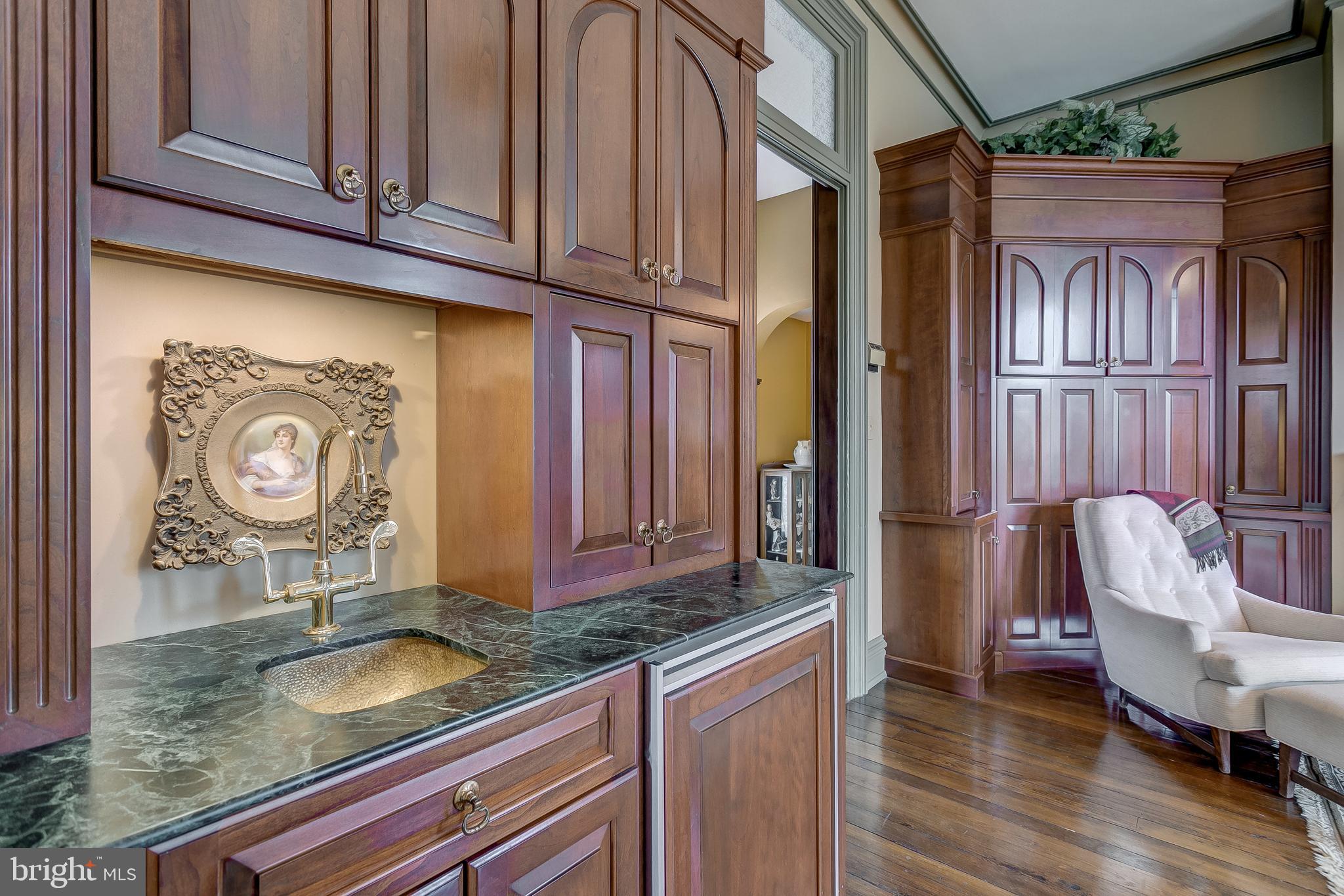 HISTORIC DISTRICT - Residential