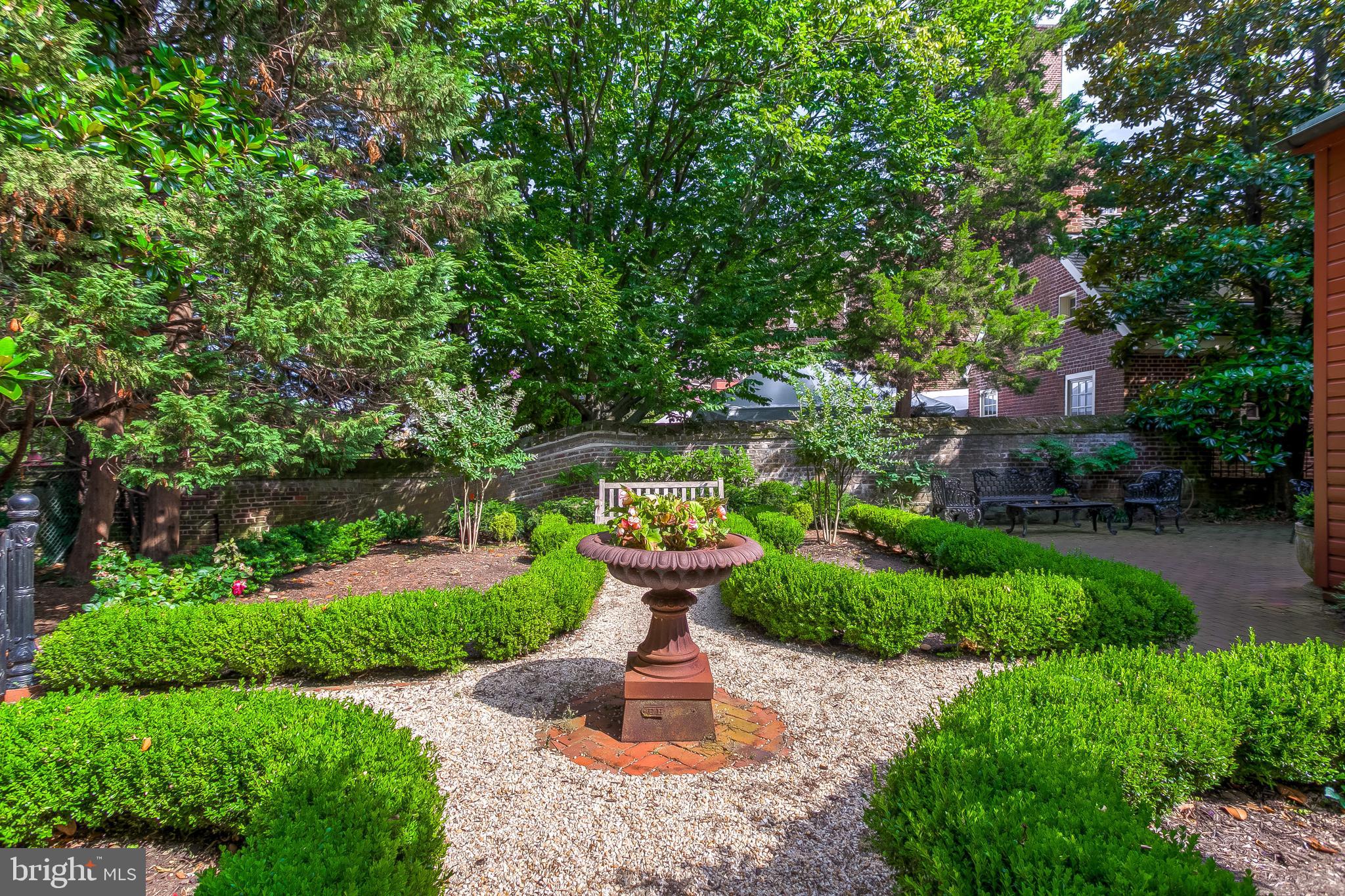 HISTORIC DISTRICT - Residential