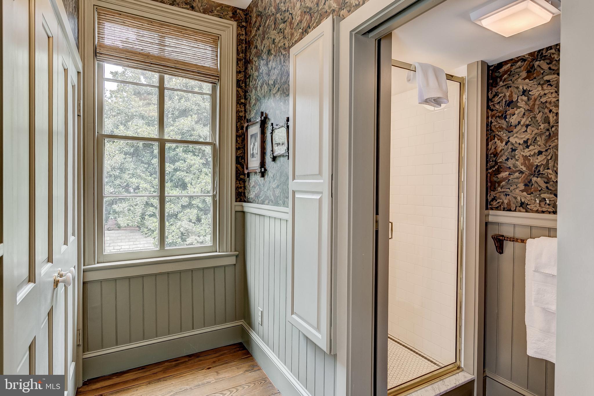 HISTORIC DISTRICT - Residential