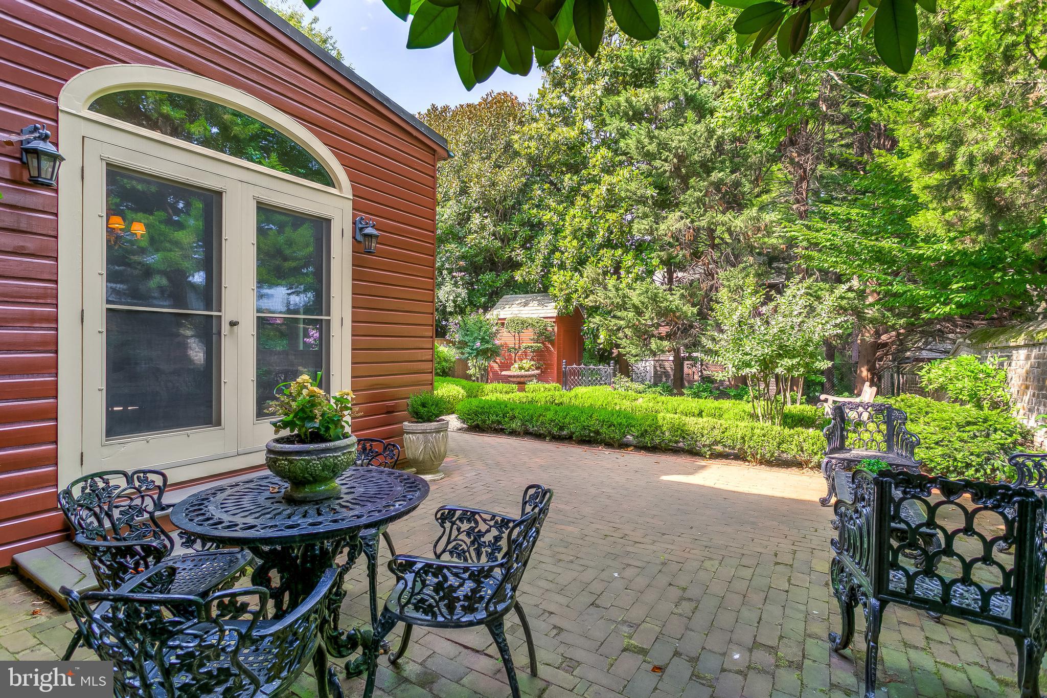 HISTORIC DISTRICT - Residential