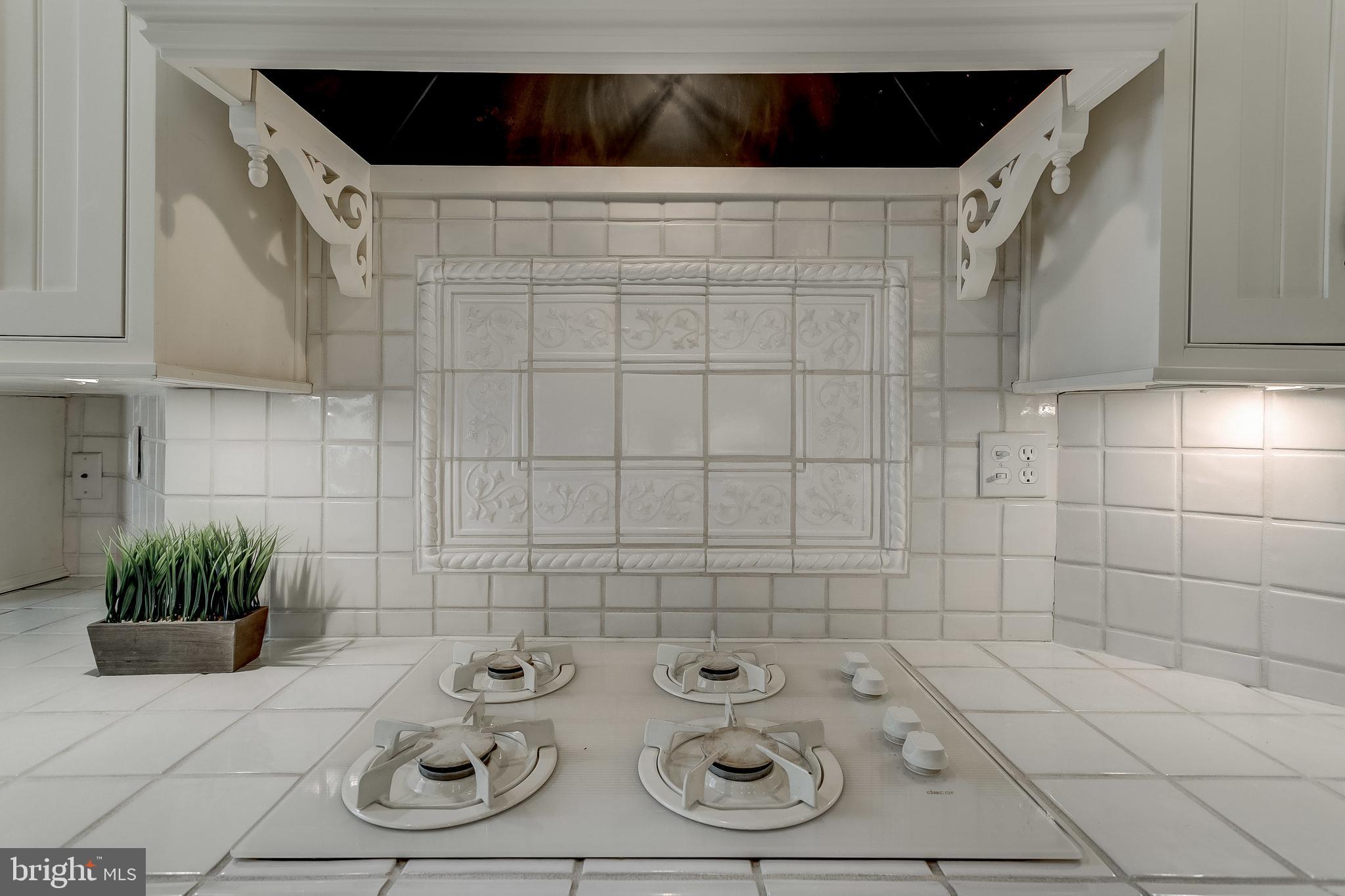 HISTORIC DISTRICT - Residential