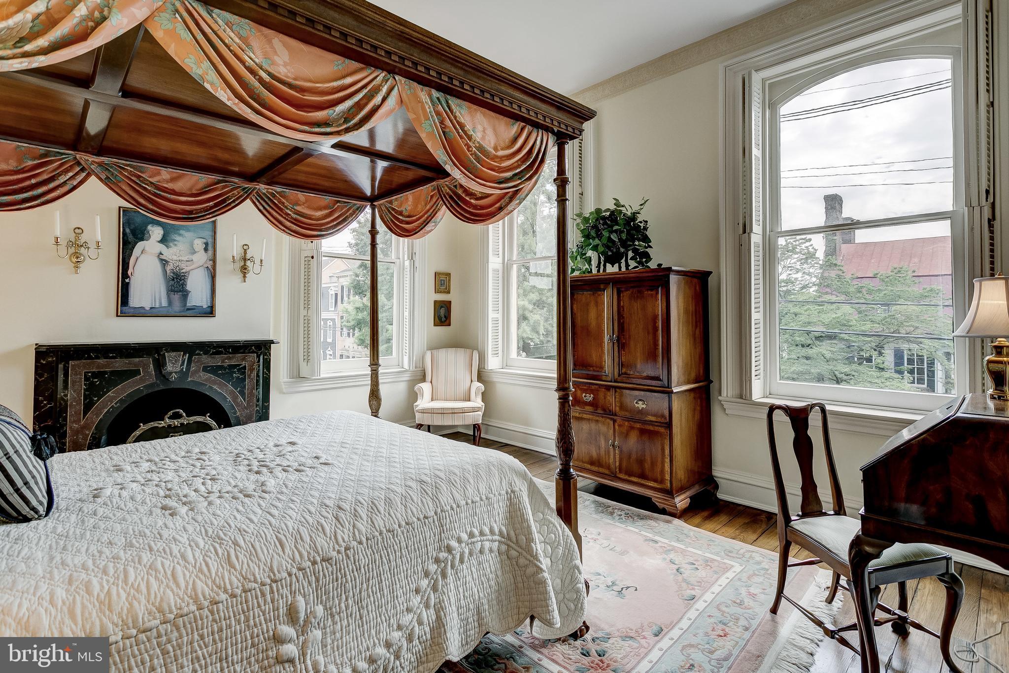 HISTORIC DISTRICT - Residential