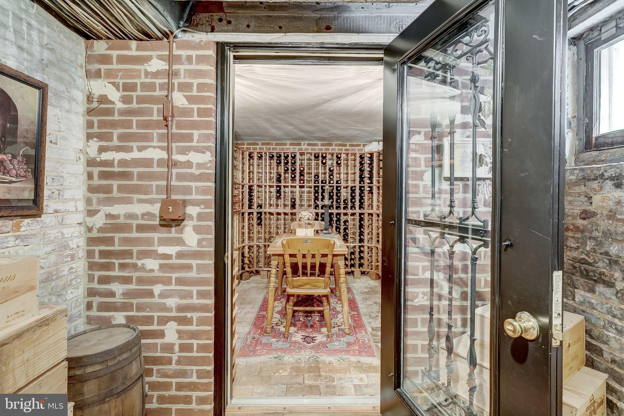 HISTORIC DISTRICT - Residential