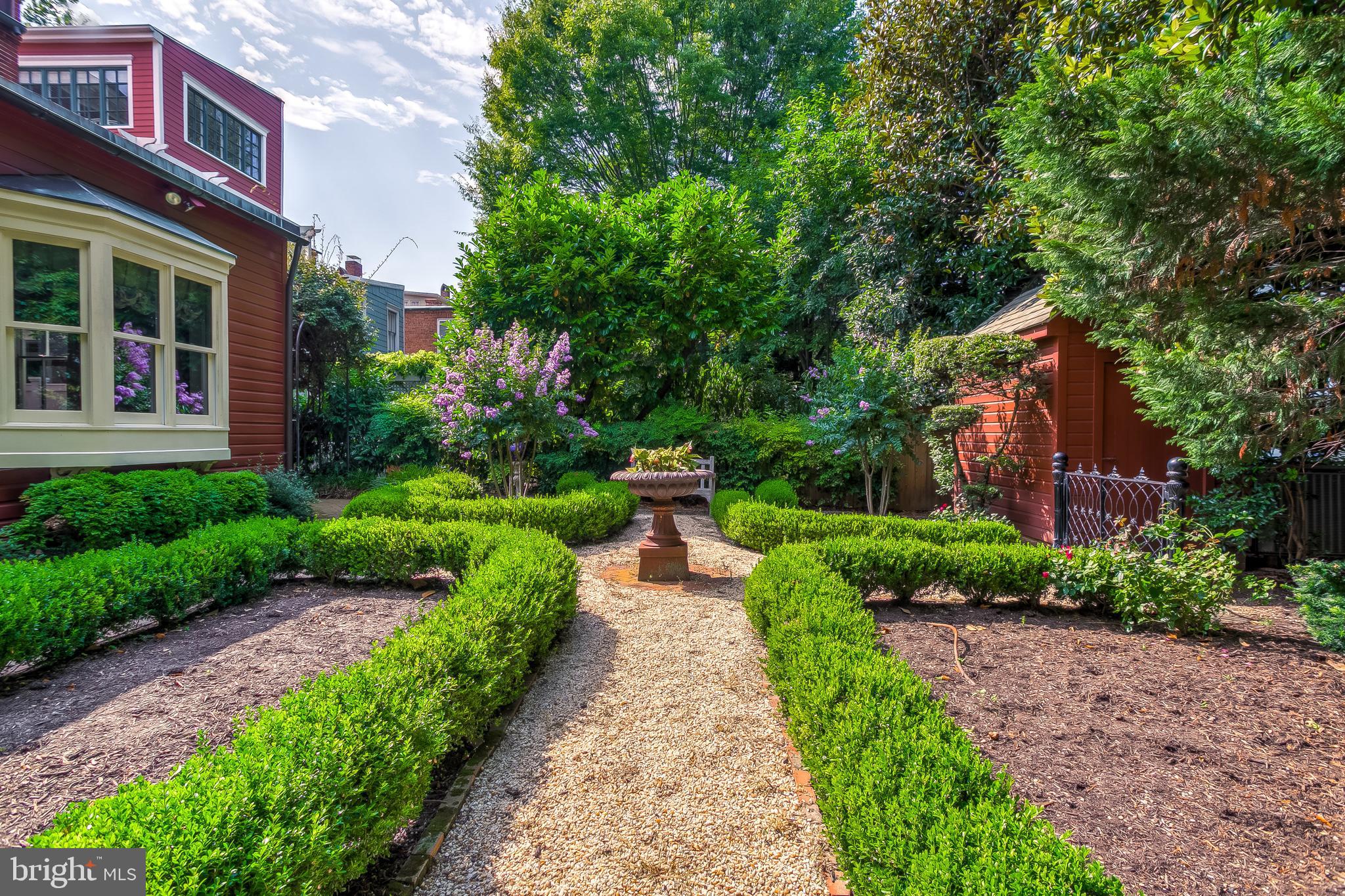 HISTORIC DISTRICT - Residential