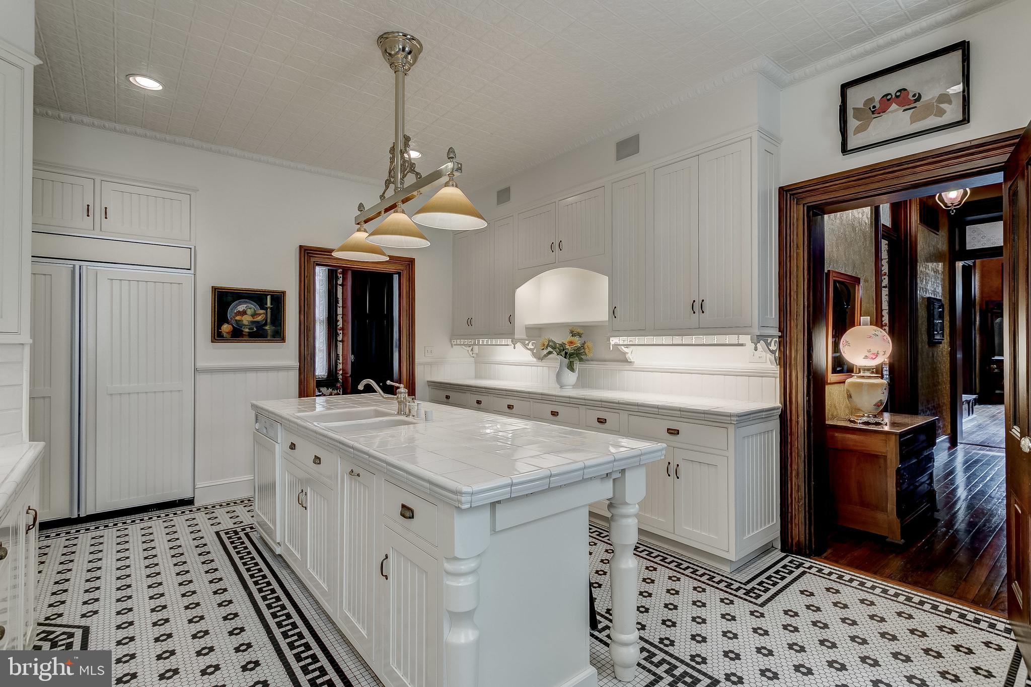 HISTORIC DISTRICT - Residential