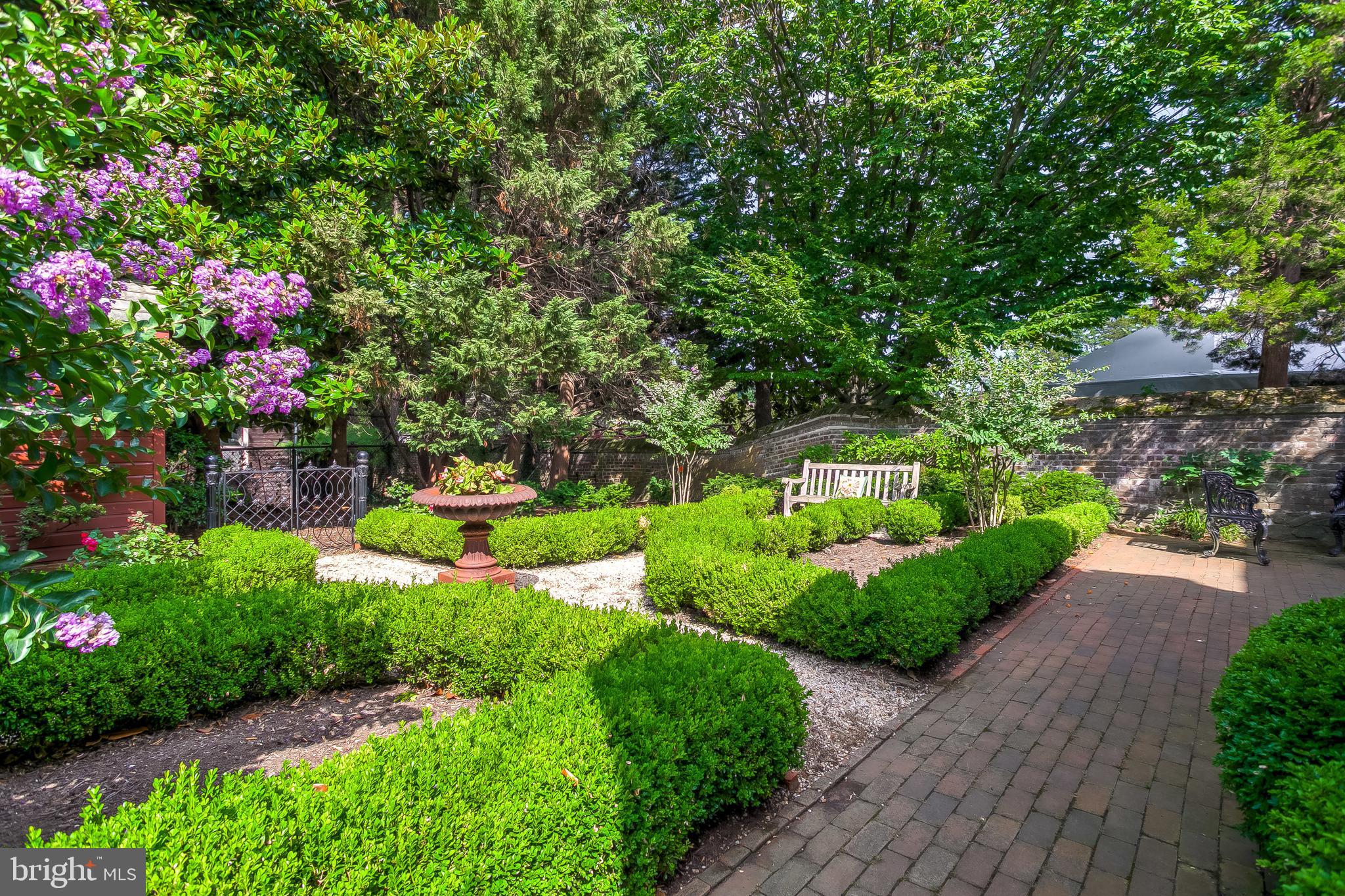 HISTORIC DISTRICT - Residential