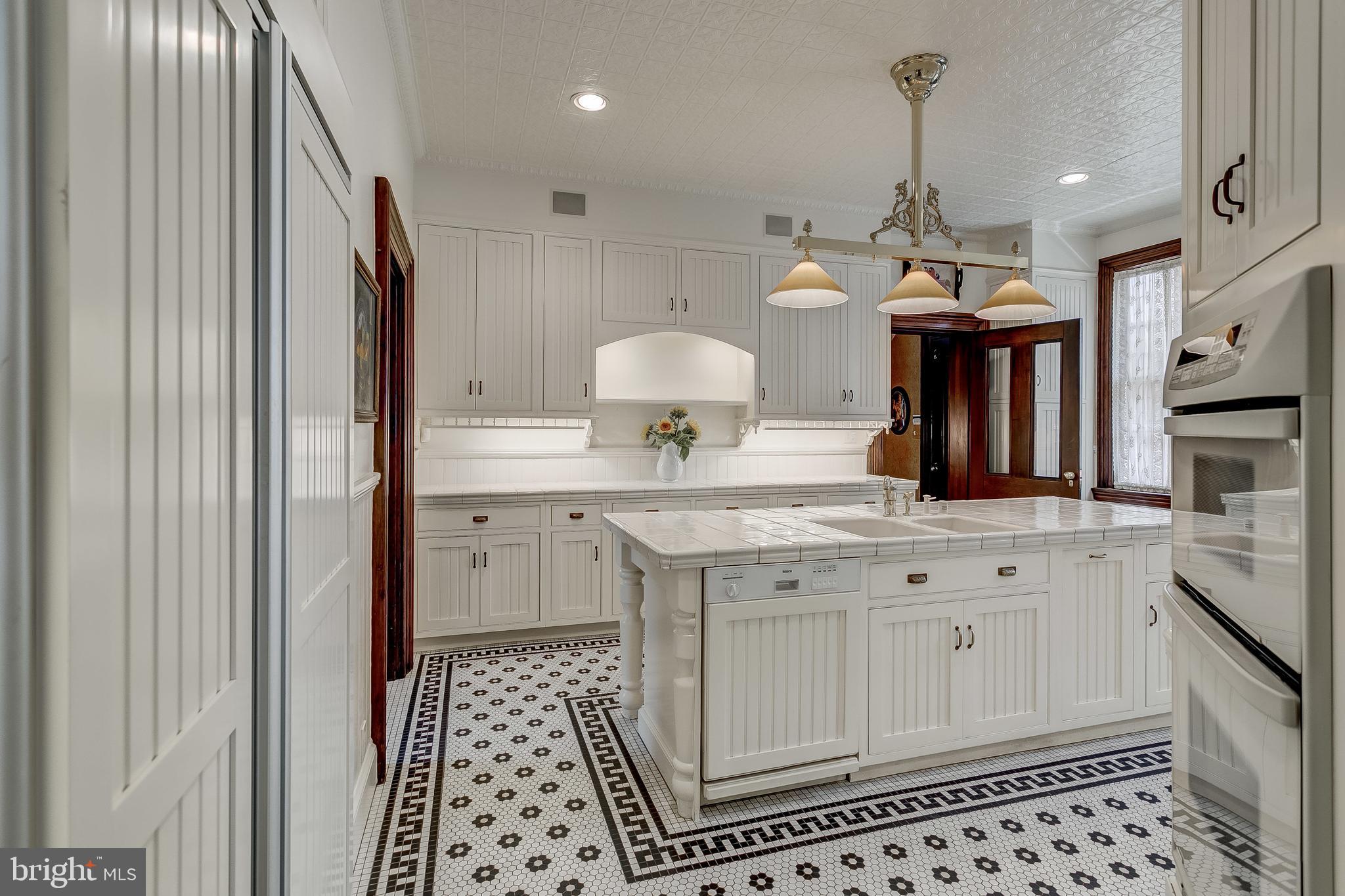 HISTORIC DISTRICT - Residential