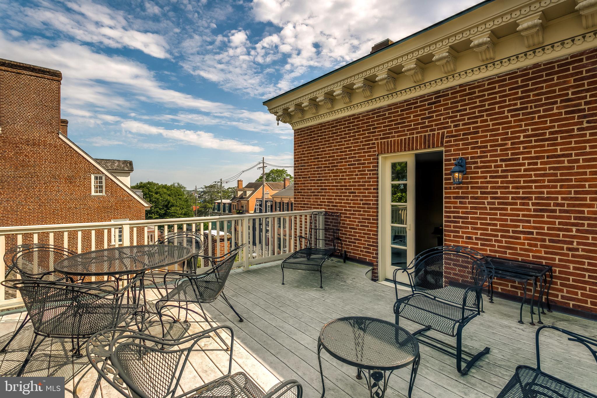 HISTORIC DISTRICT - Residential