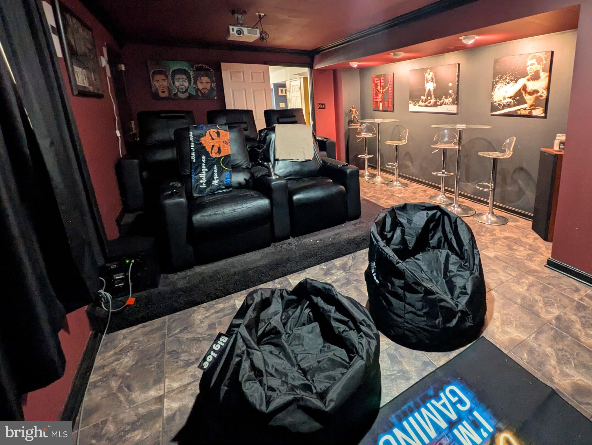 DALE CITY - Residential