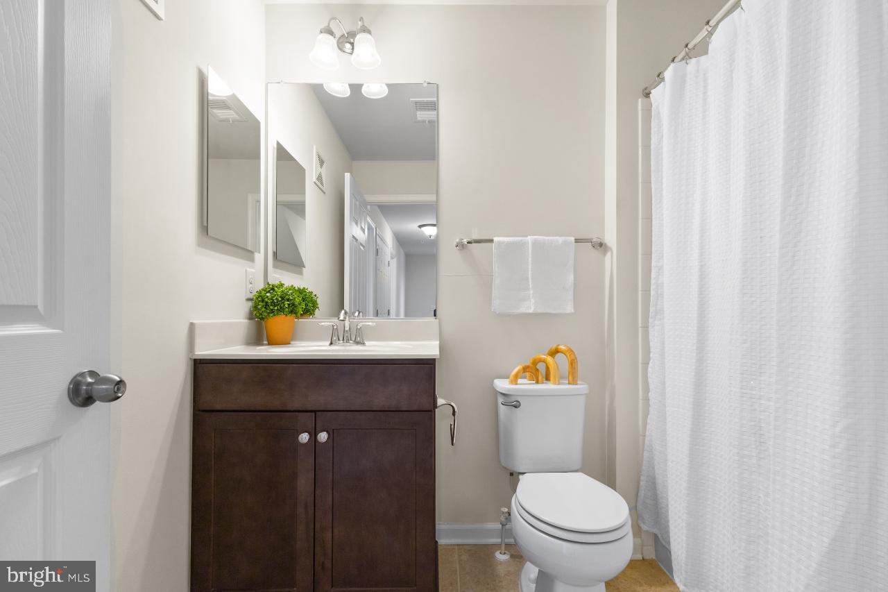 EAST GATE 3 CONDOMINIUM - Residential