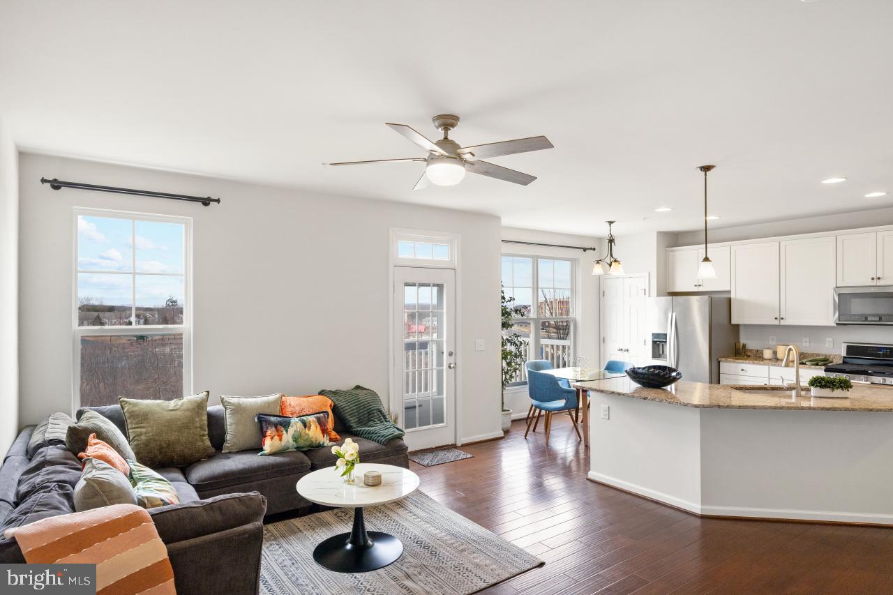 EAST GATE 3 CONDOMINIUM - Residential