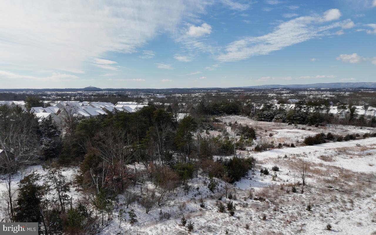 EAST GATE 3 CONDOMINIUM - Residential