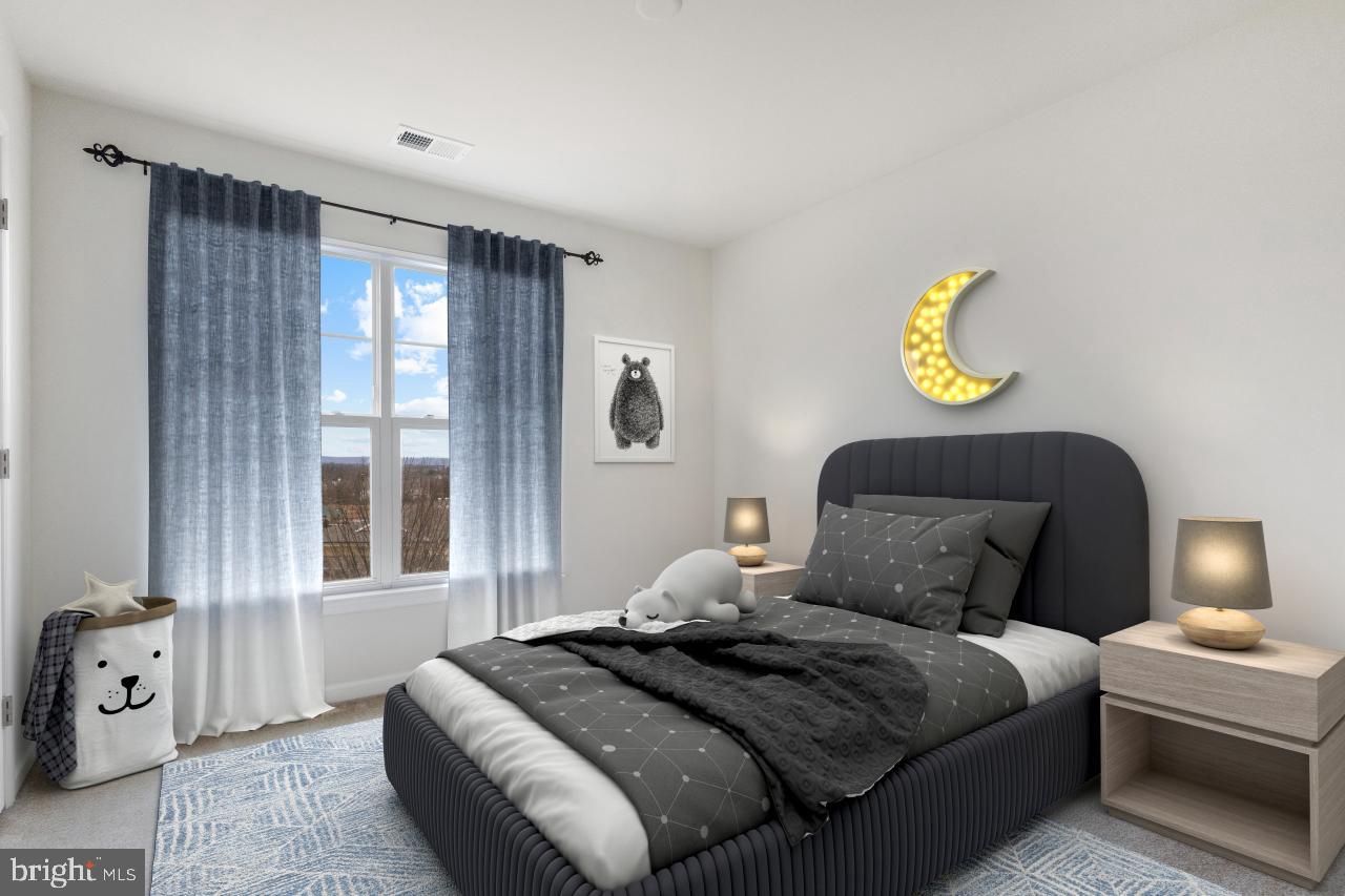 EAST GATE 3 CONDOMINIUM - Residential