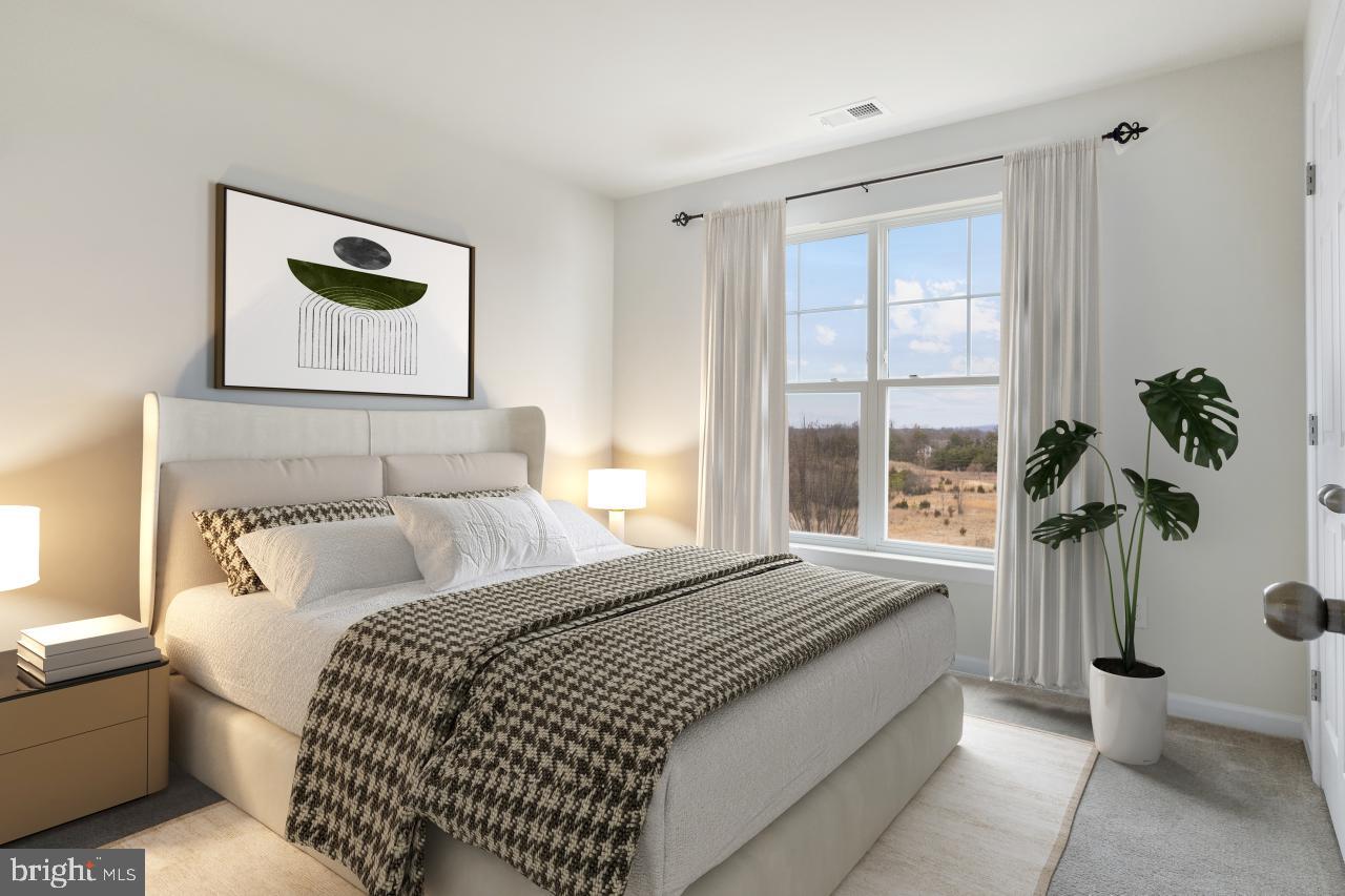 EAST GATE 3 CONDOMINIUM - Residential