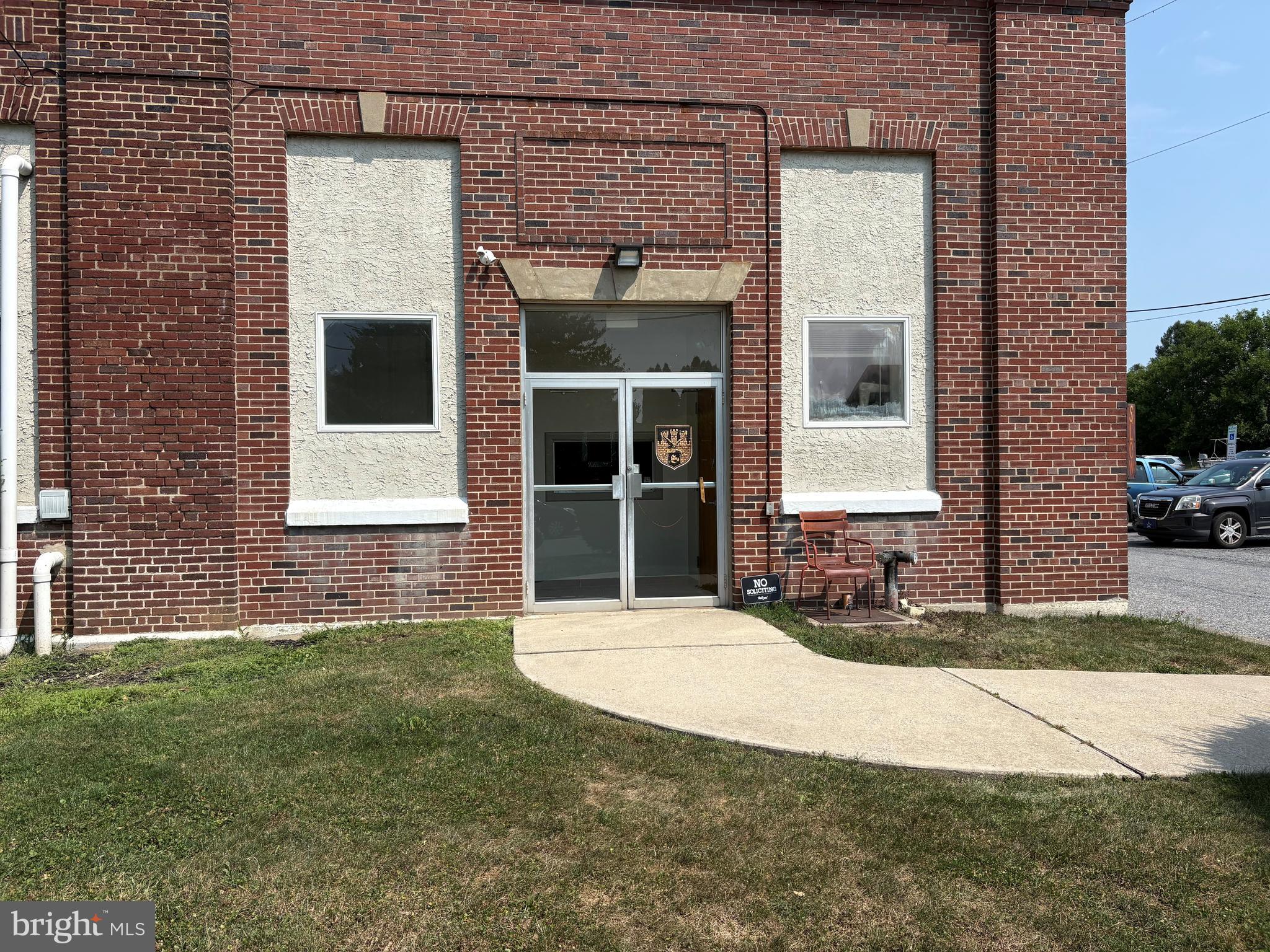 720 Sheridan Dr, Easton, PA 18045