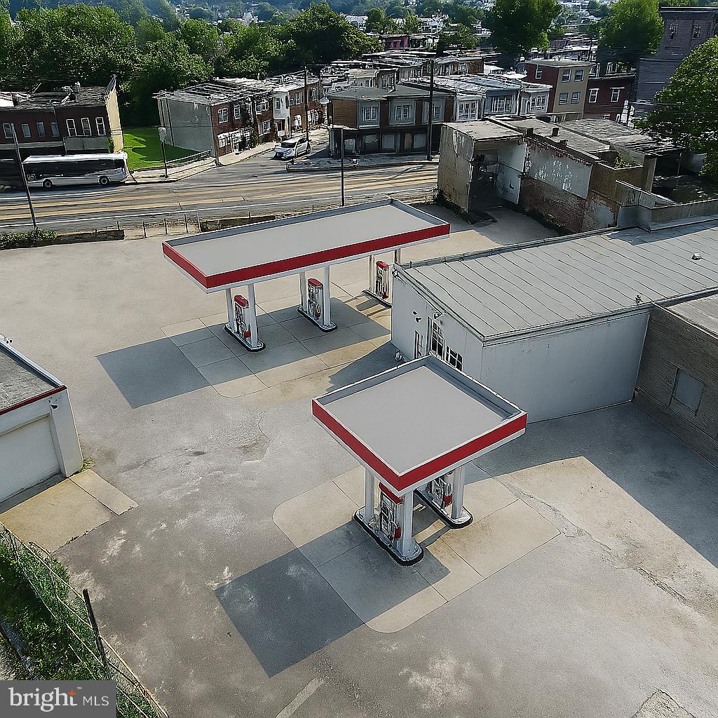 WEST PHILADELPHIA - Commercial Sale