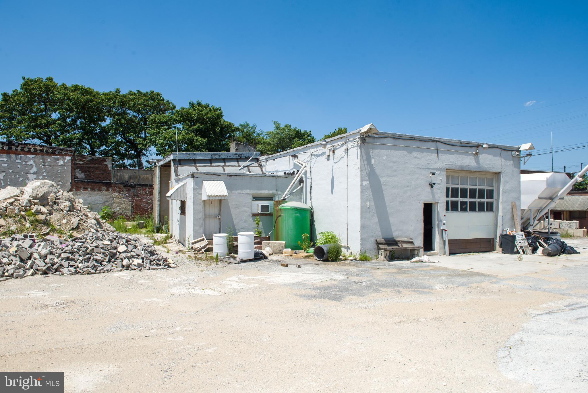 WEST PHILADELPHIA - Commercial Sale