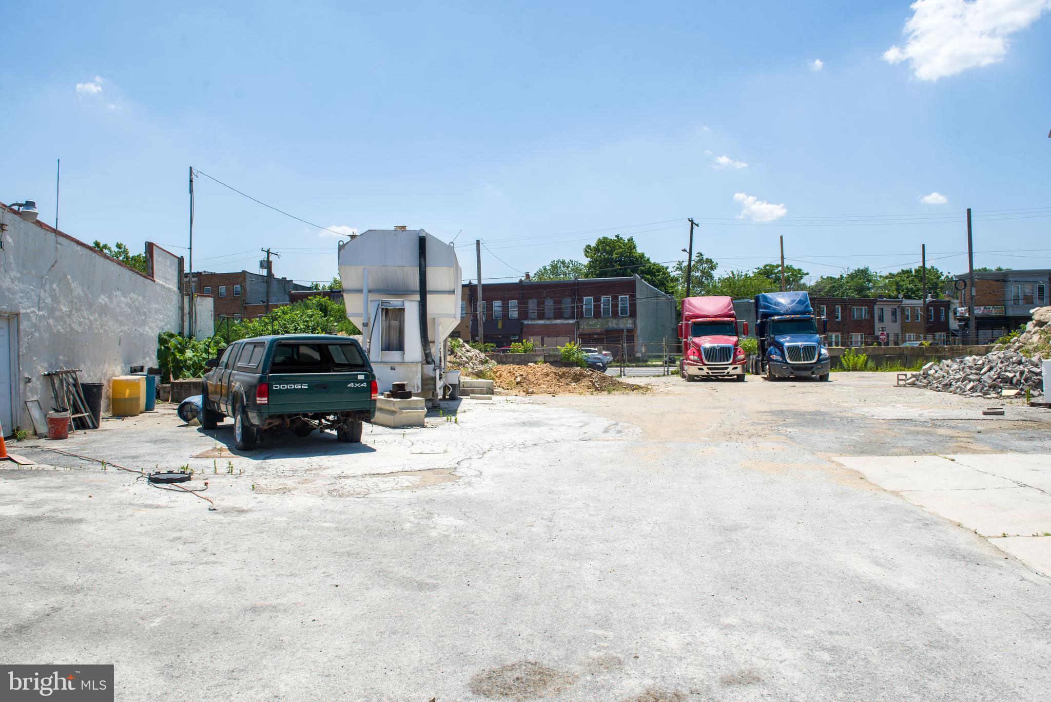 WEST PHILADELPHIA - Commercial Sale