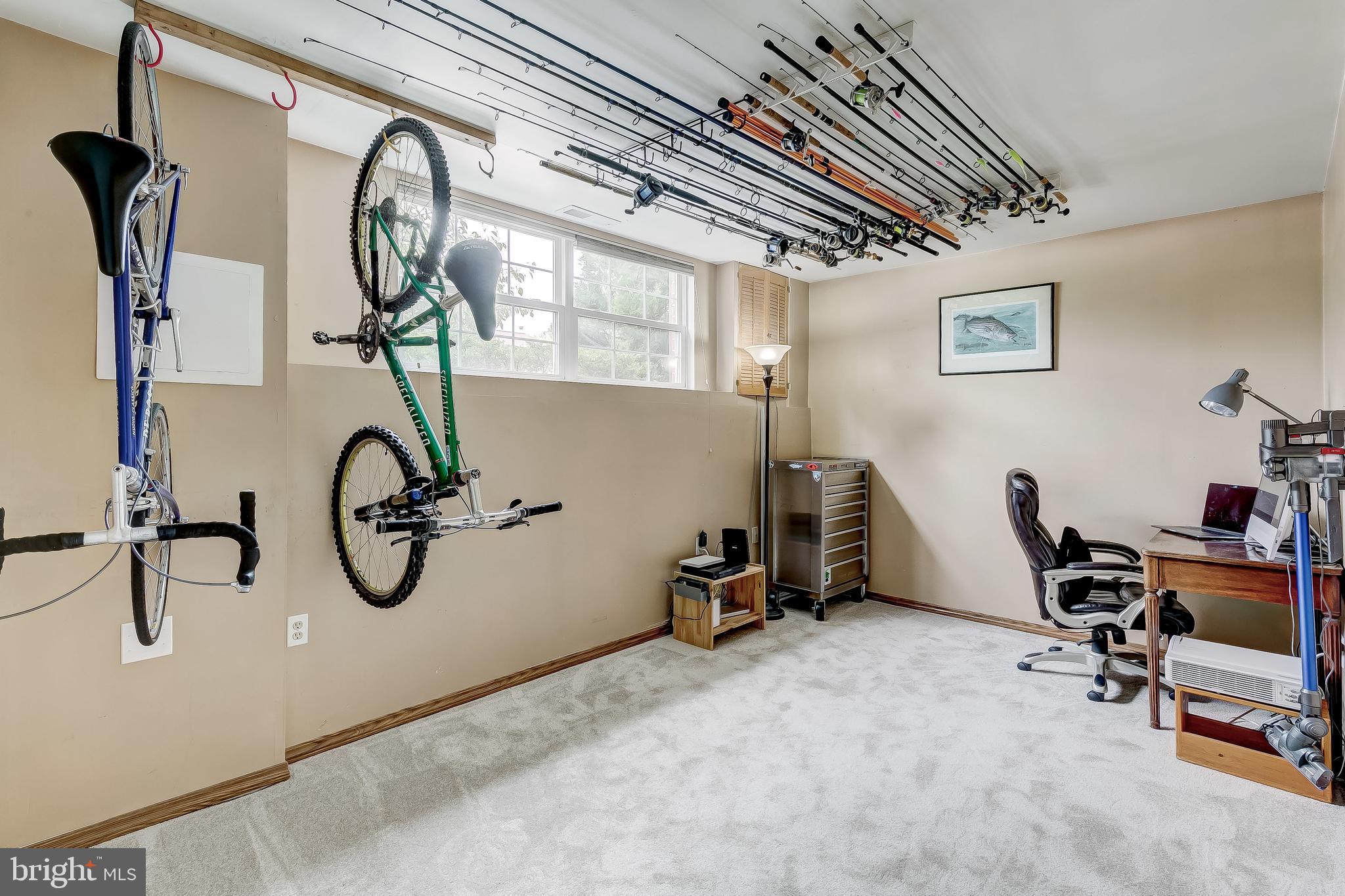 HINES ESTATES - Residential