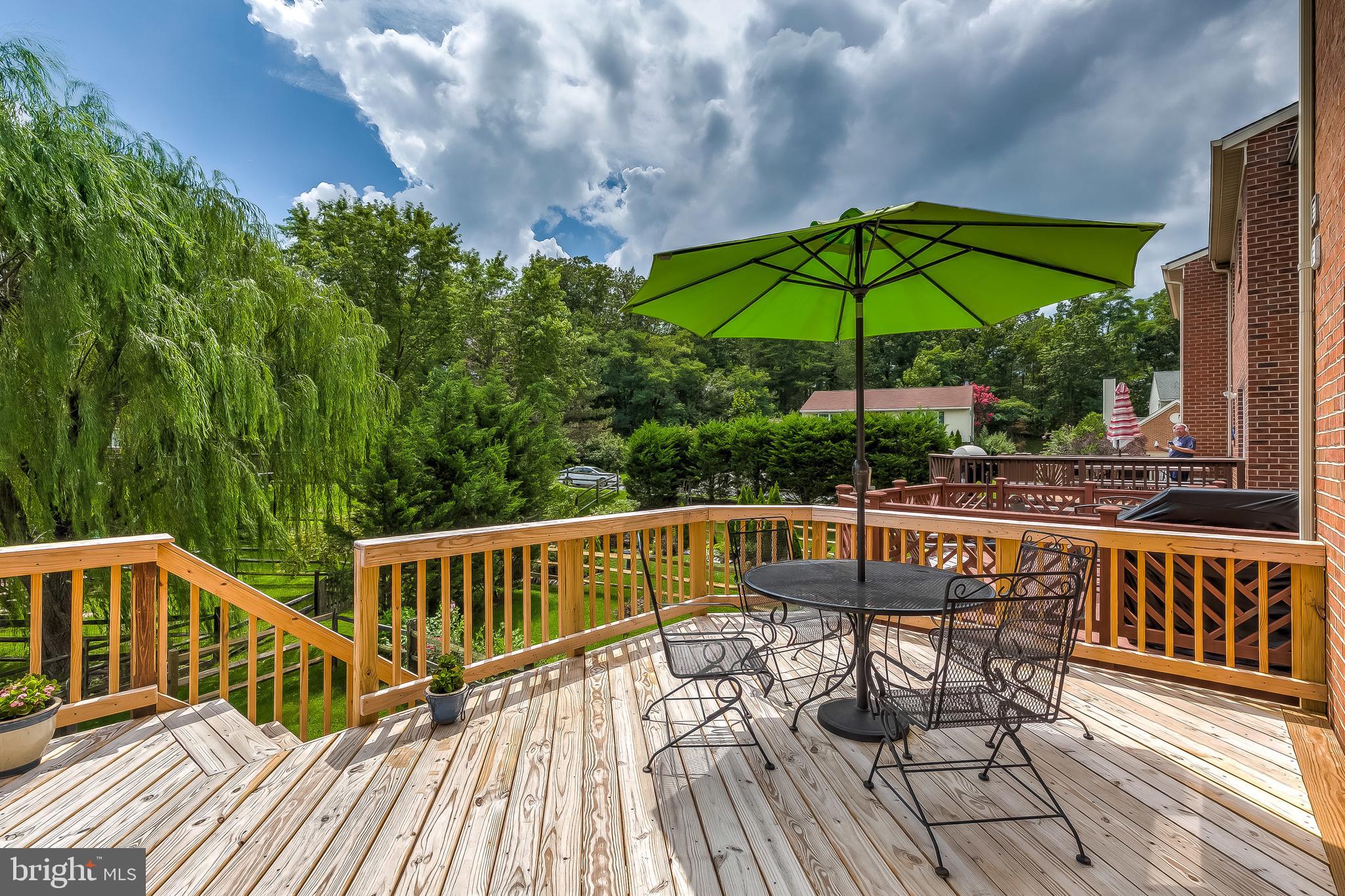 HINES ESTATES - Residential