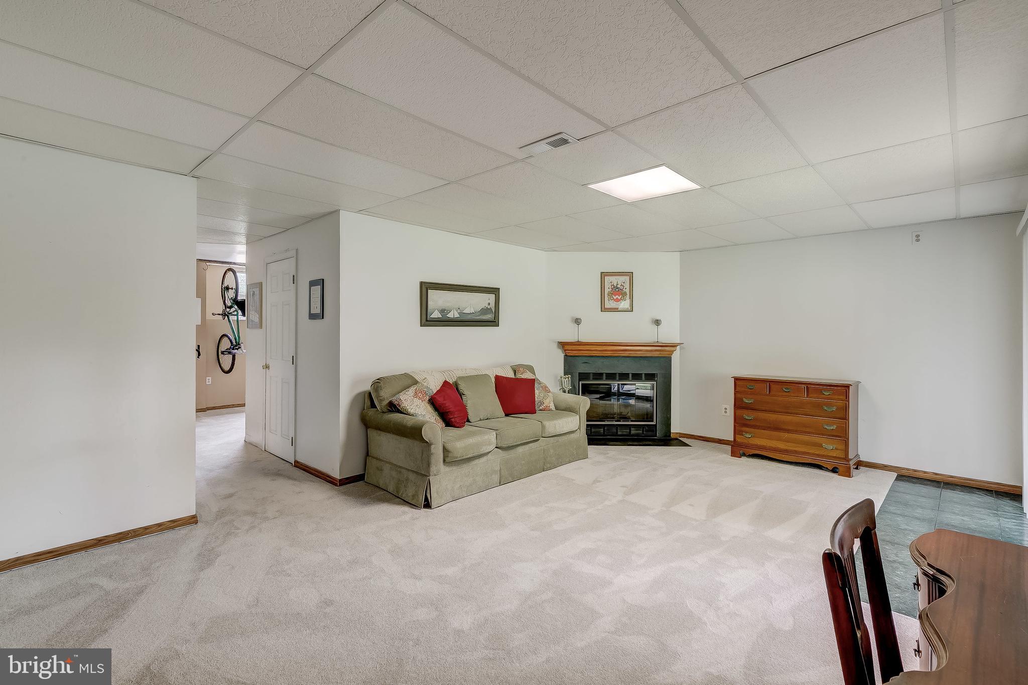 HINES ESTATES - Residential