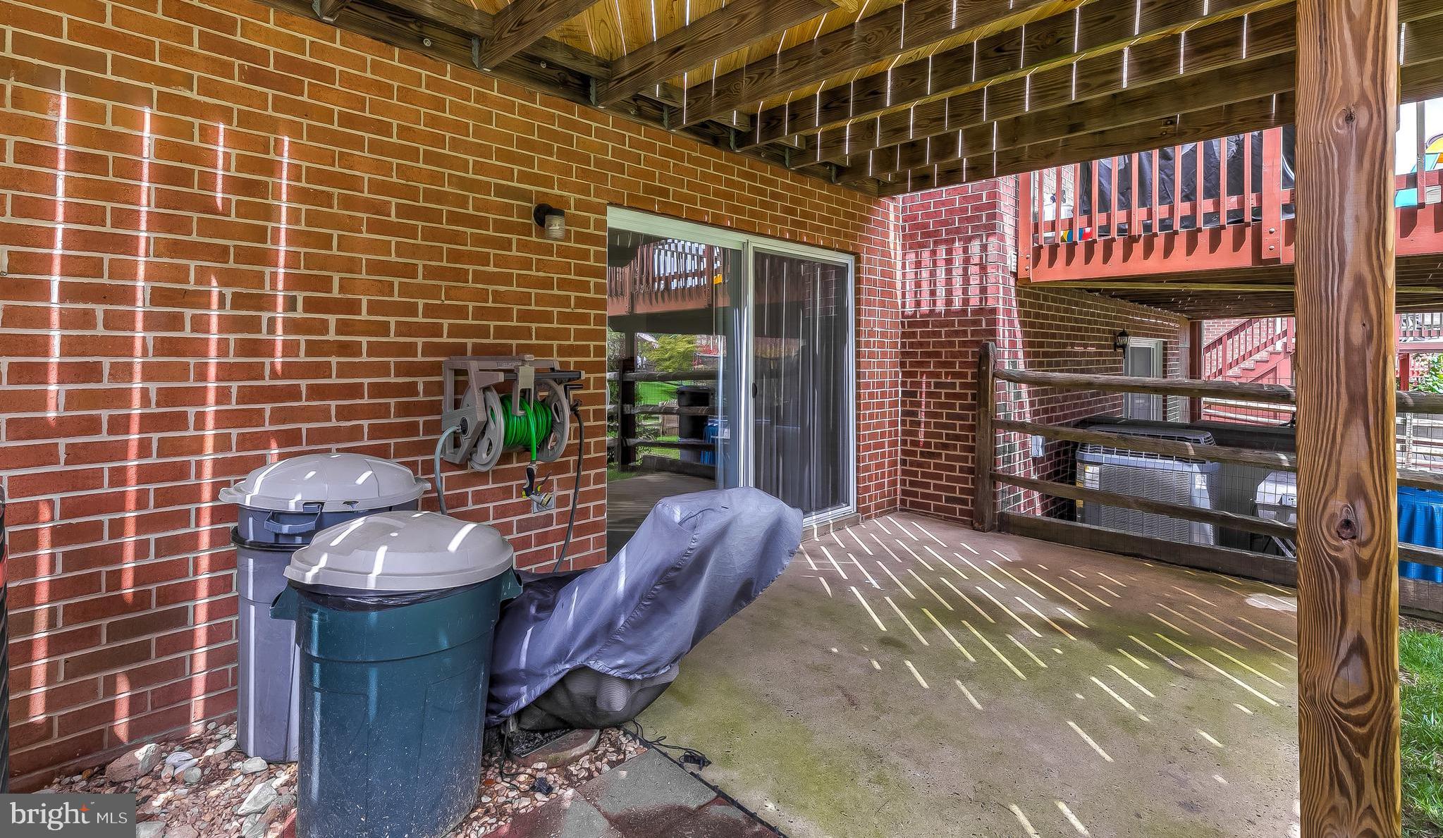 HINES ESTATES - Residential