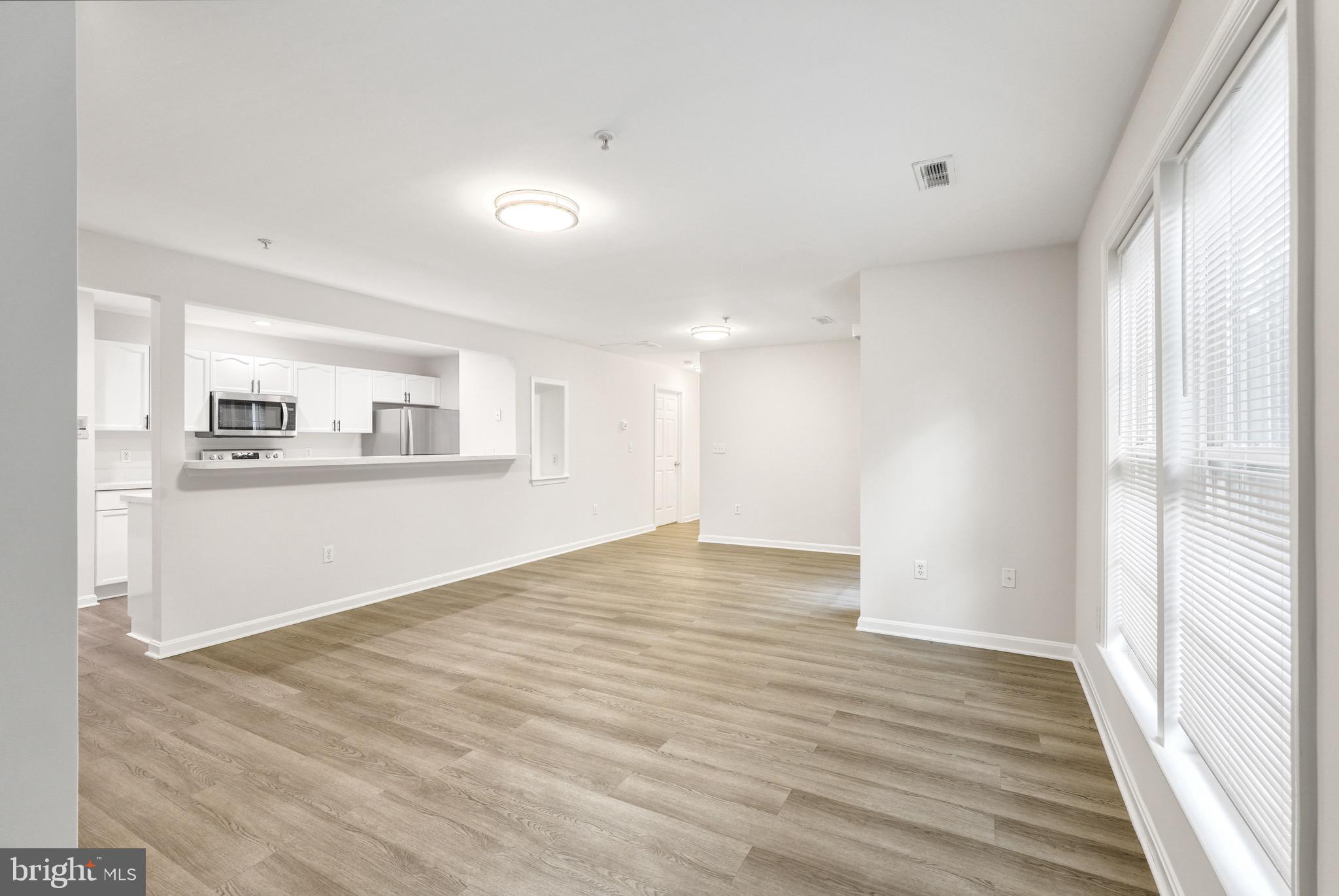 DREAMERS COVE - Residential Lease