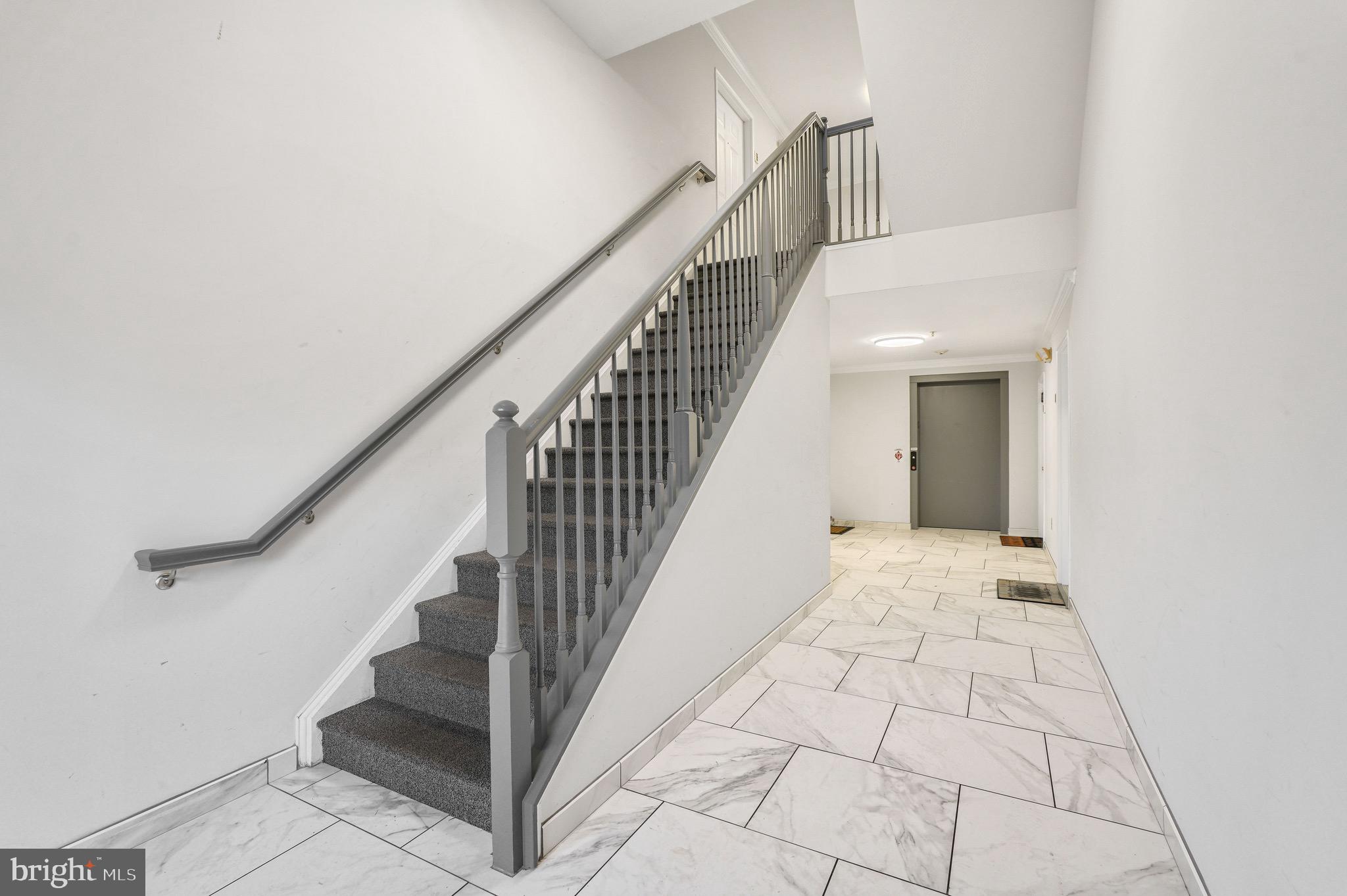 DREAMERS COVE - Residential Lease